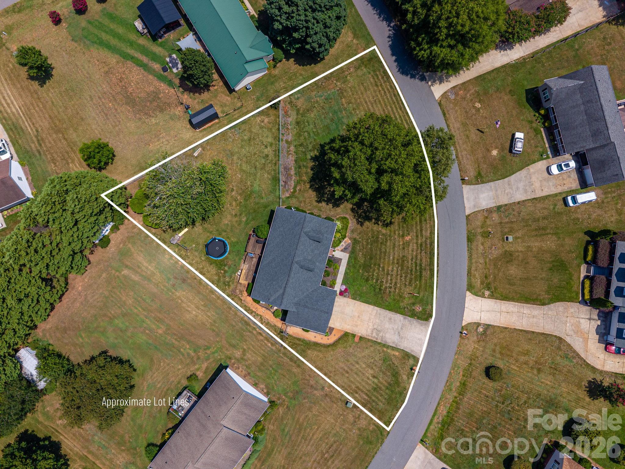 2524 Old Pond Drive Property Photo 30
