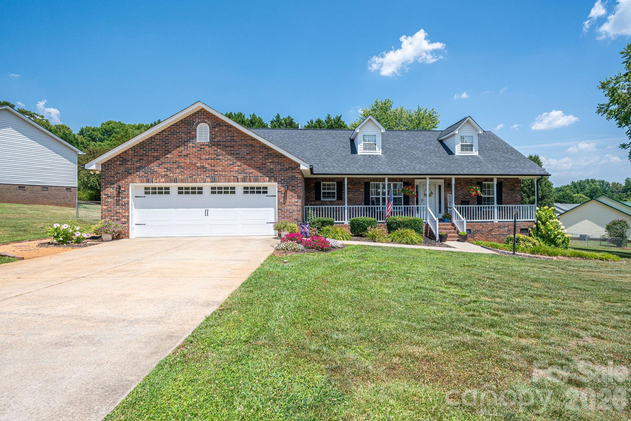 2524 Old Pond Drive Property Photo 32