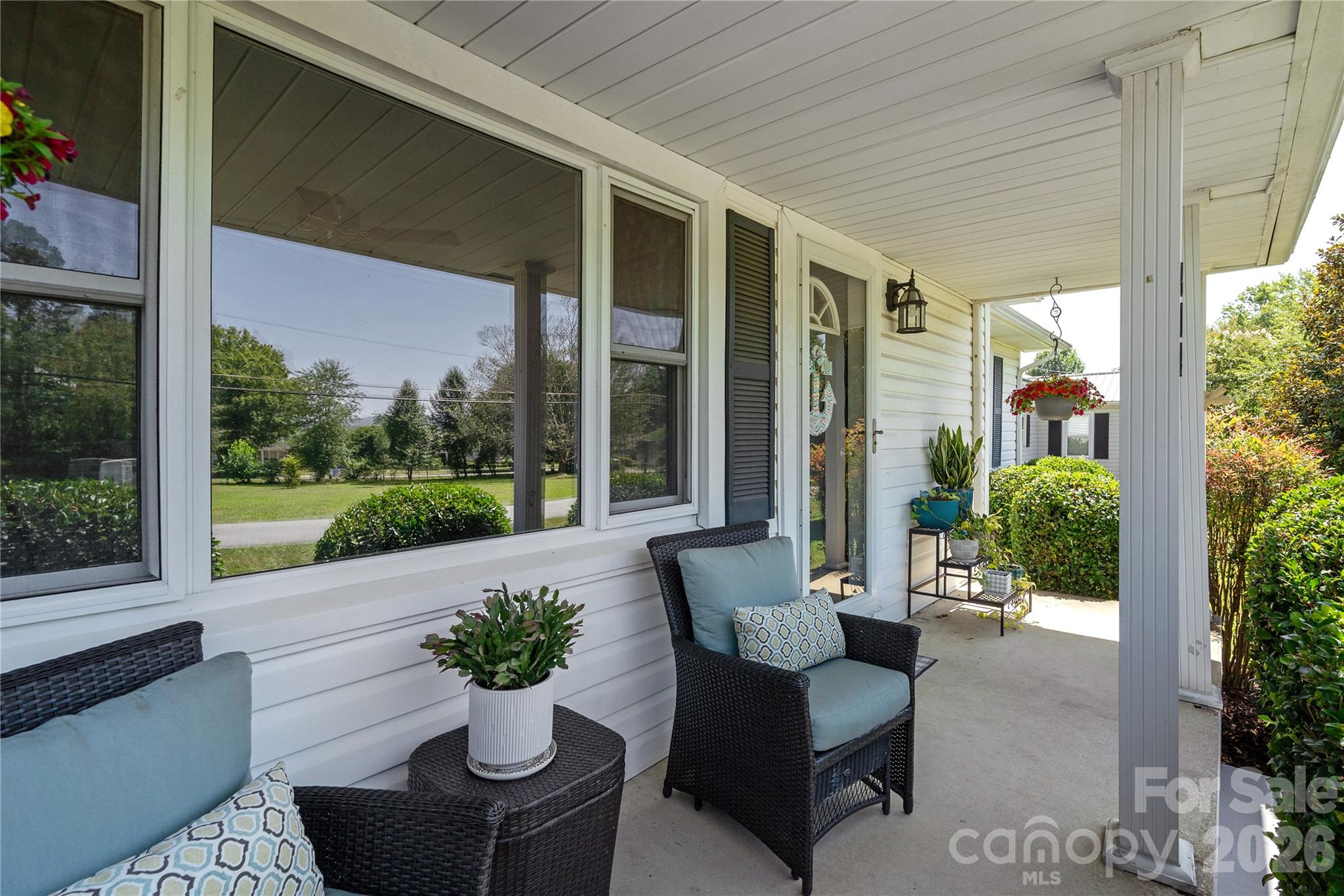 419 Big Bend Road Property Photo 2