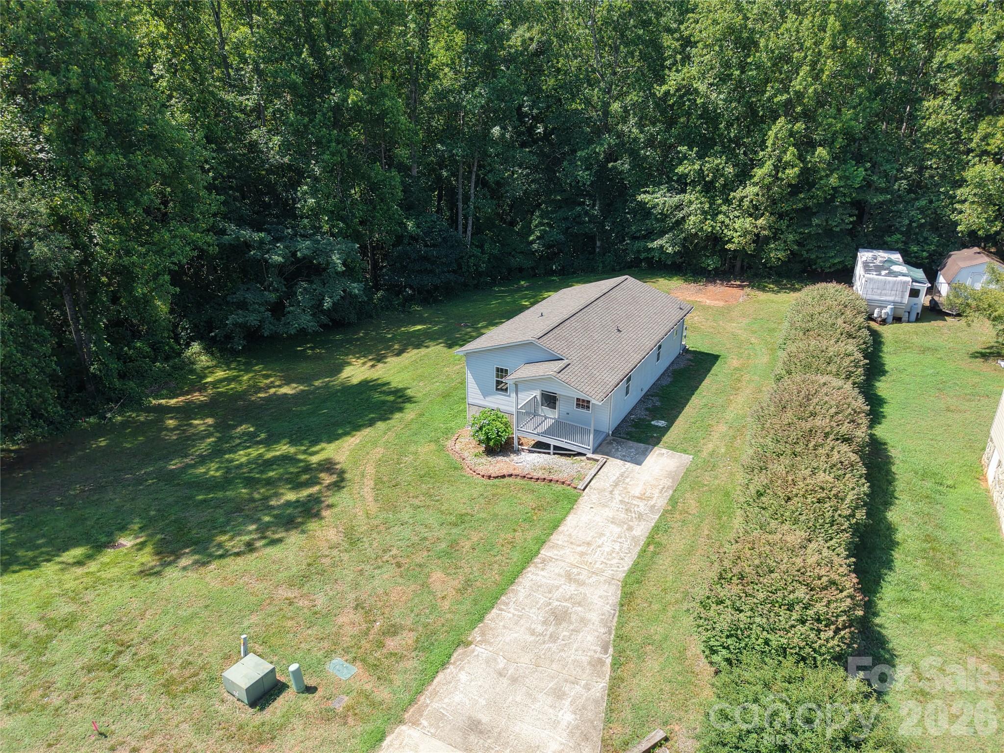 4843 Mayfield Drive Property Photo 4