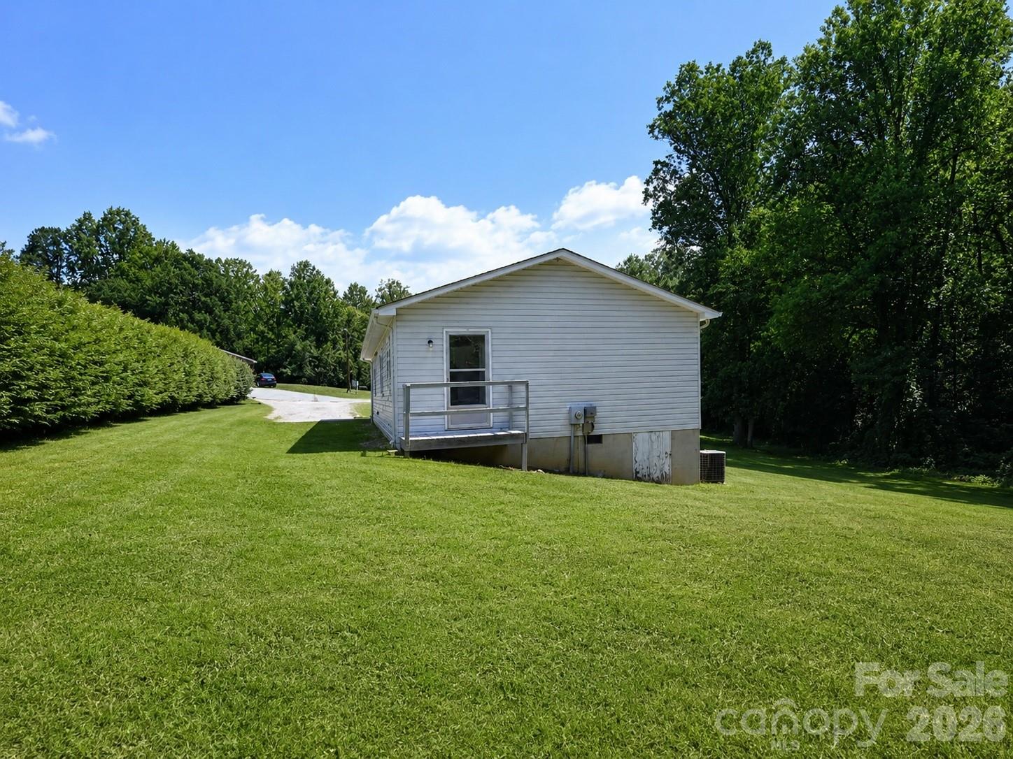 4843 Mayfield Drive Property Photo 12
