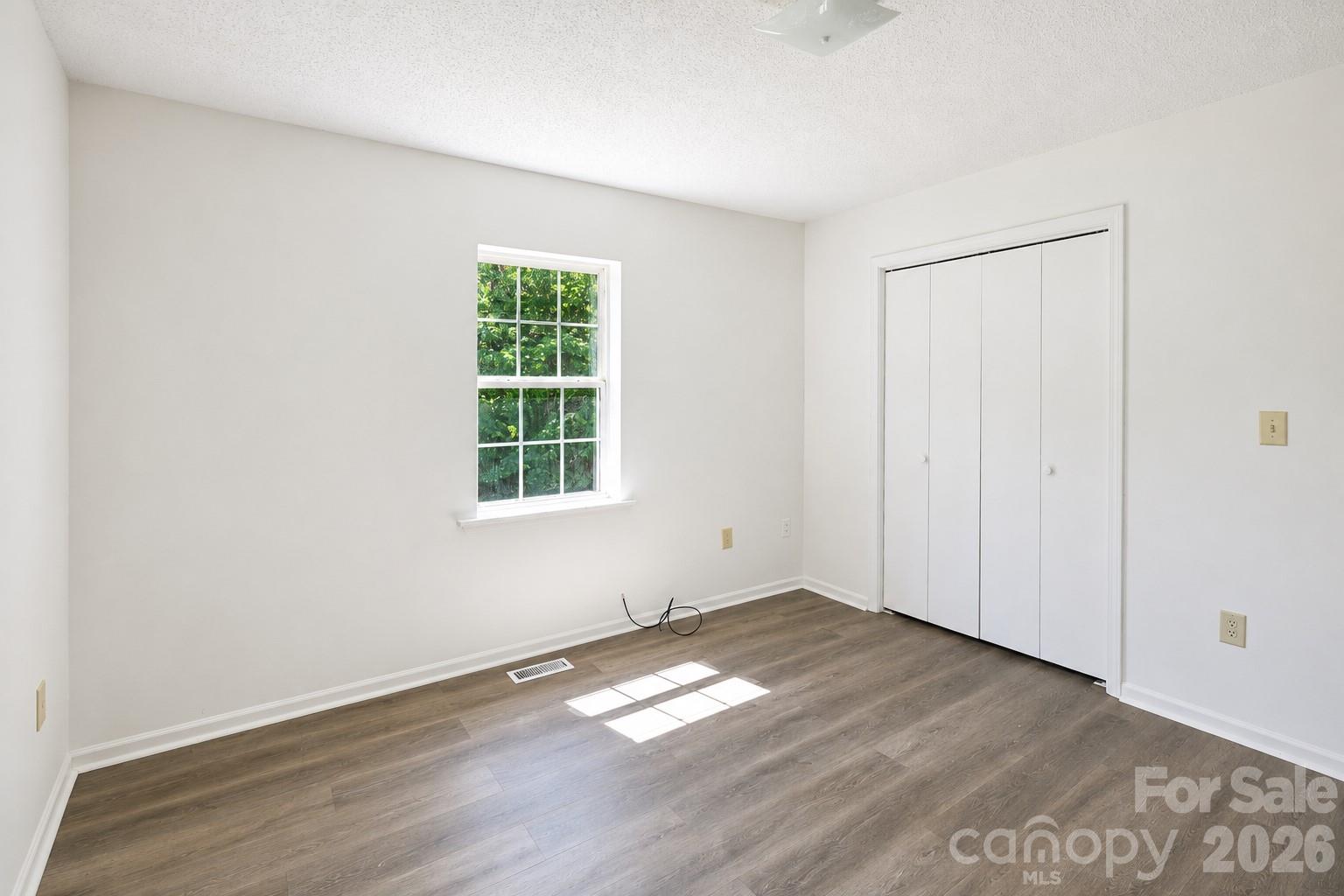 4843 Mayfield Drive Property Photo 16