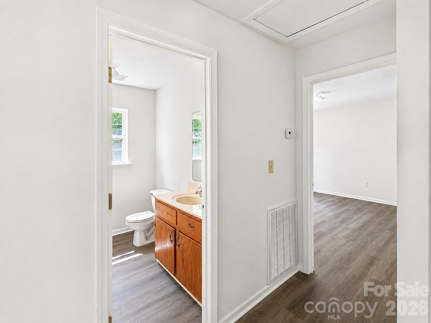 4843 Mayfield Drive Property Photo 18