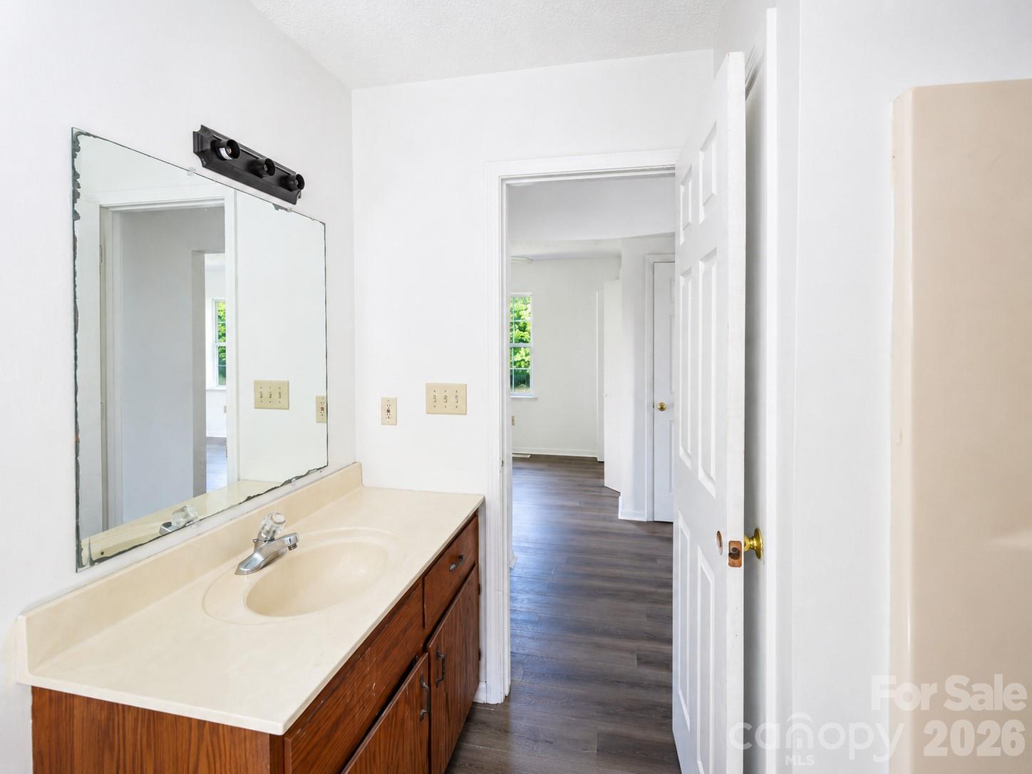 4843 Mayfield Drive Property Photo 20