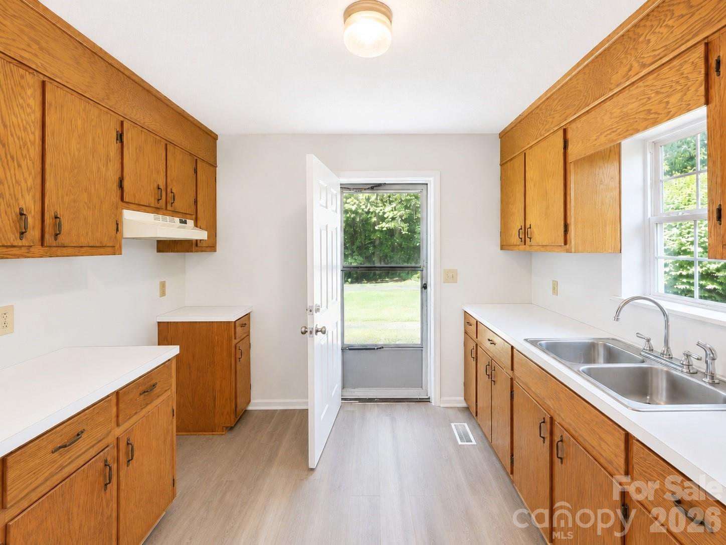 4843 Mayfield Drive Property Photo 26