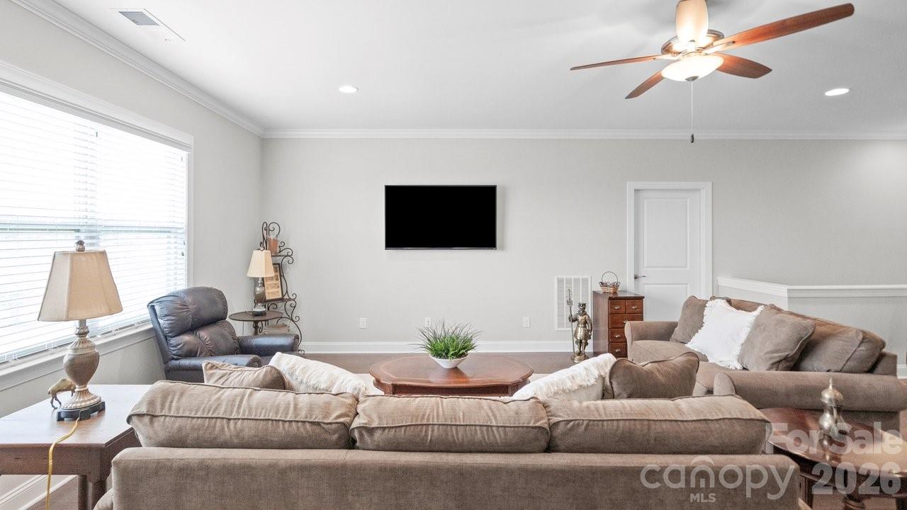 261 Stone Mountain Way Property Photo 39