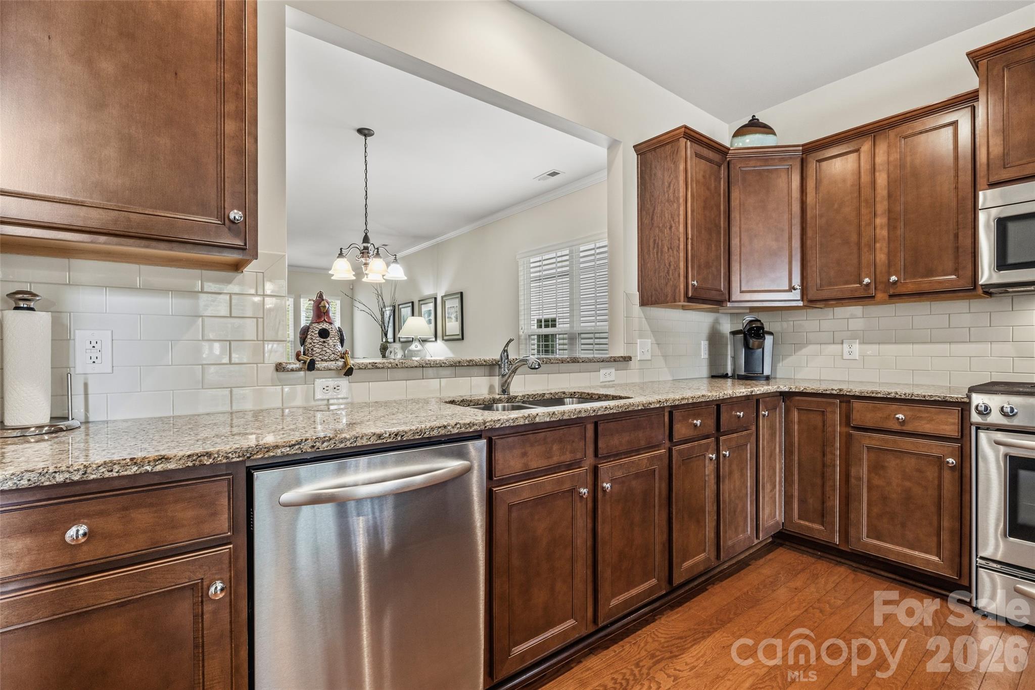 2096 Kennedy Drive Property Photo 6