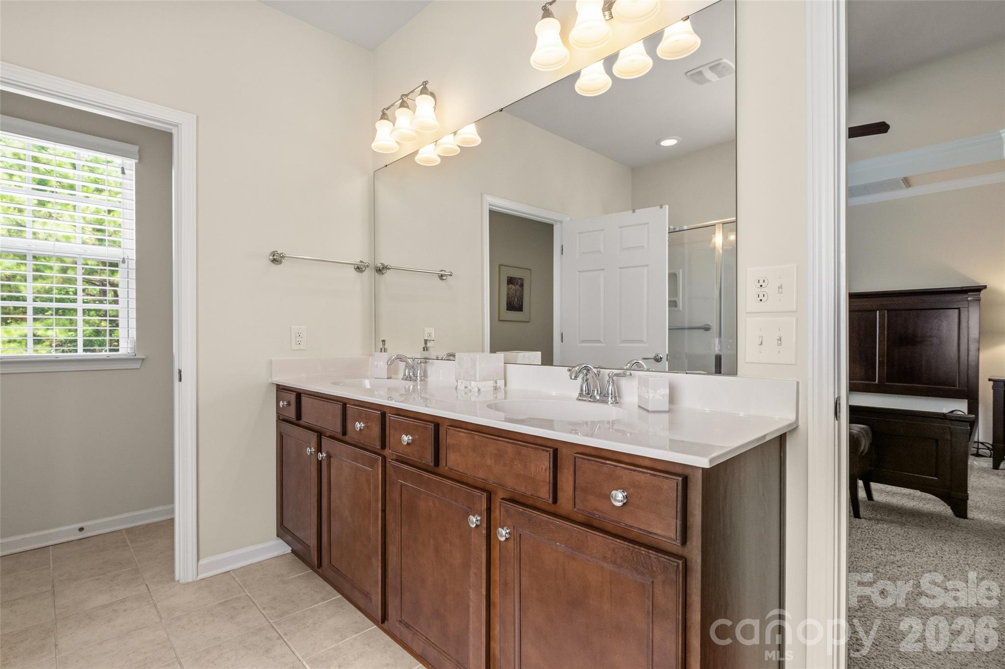 2096 Kennedy Drive Property Photo 20