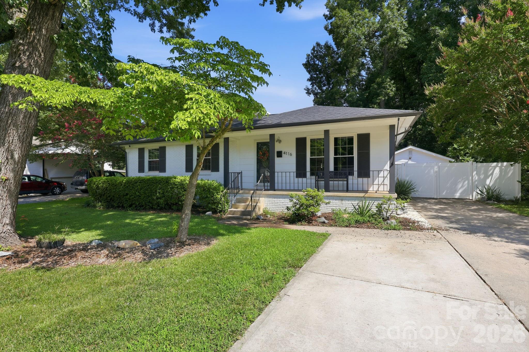 4116 Tipperary Place Property Photo 5