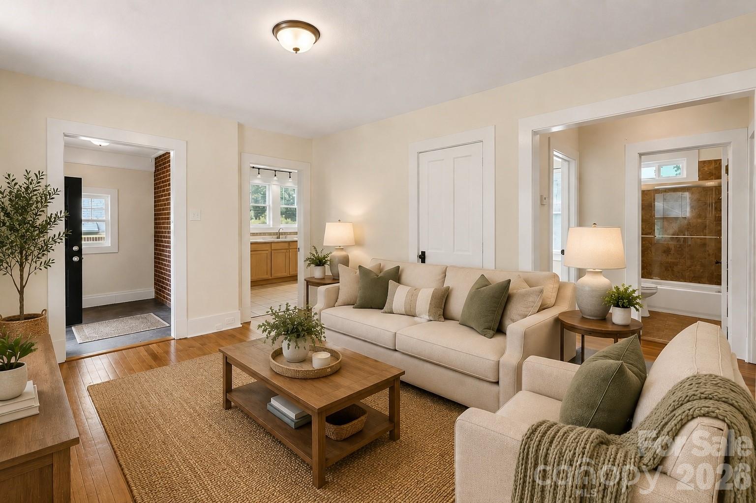 10 Enka Oak Street Property Photo 3