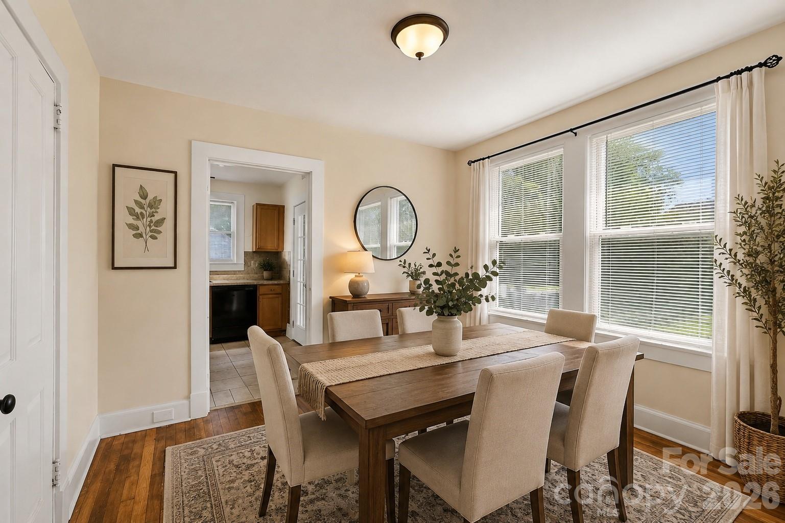 10 Enka Oak Street Property Photo 8