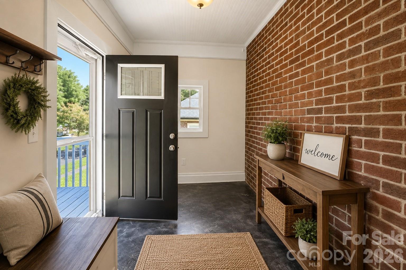10 Enka Oak Street Property Photo 11