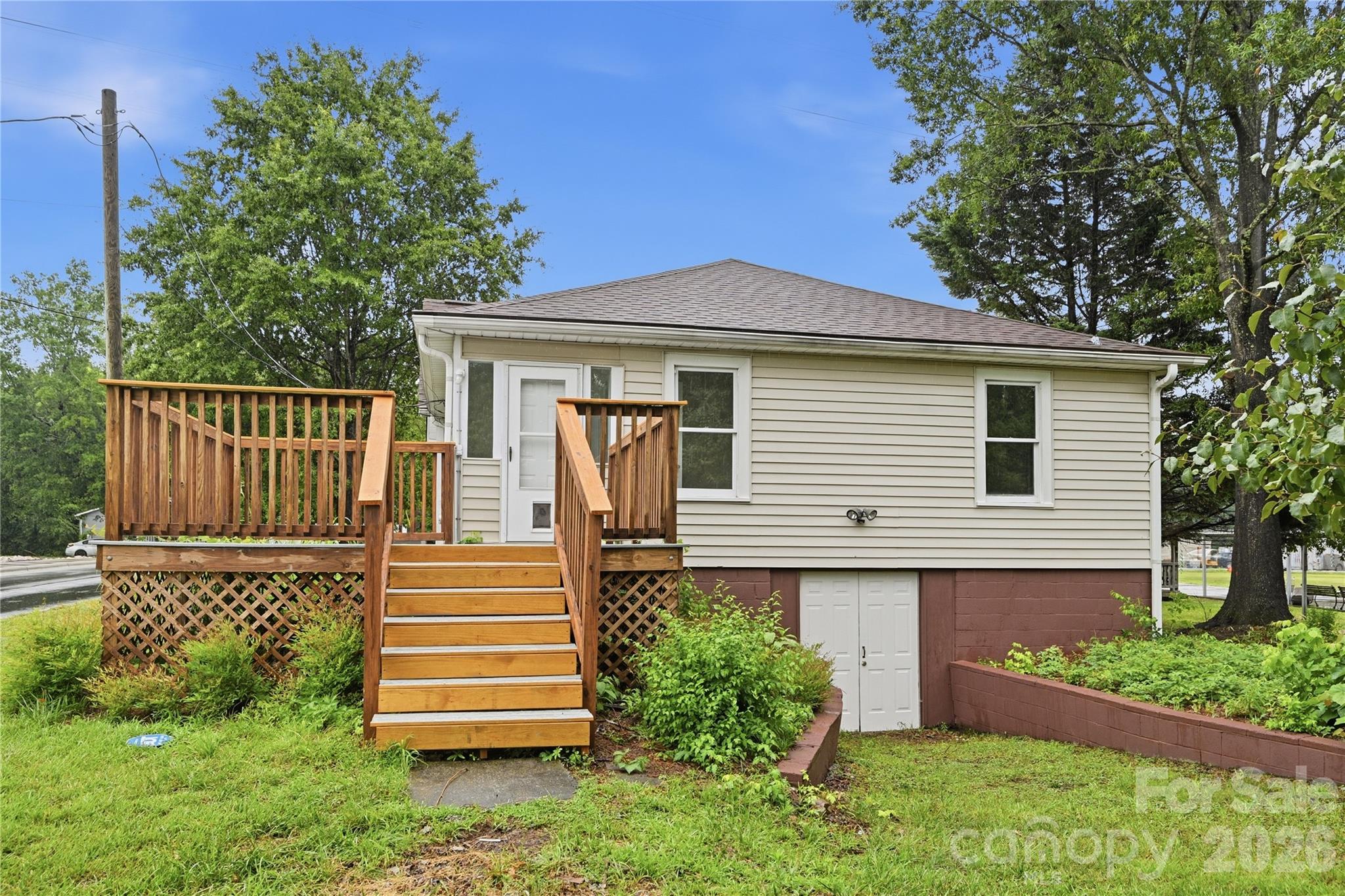 1235 Central Drive Property Photo 17