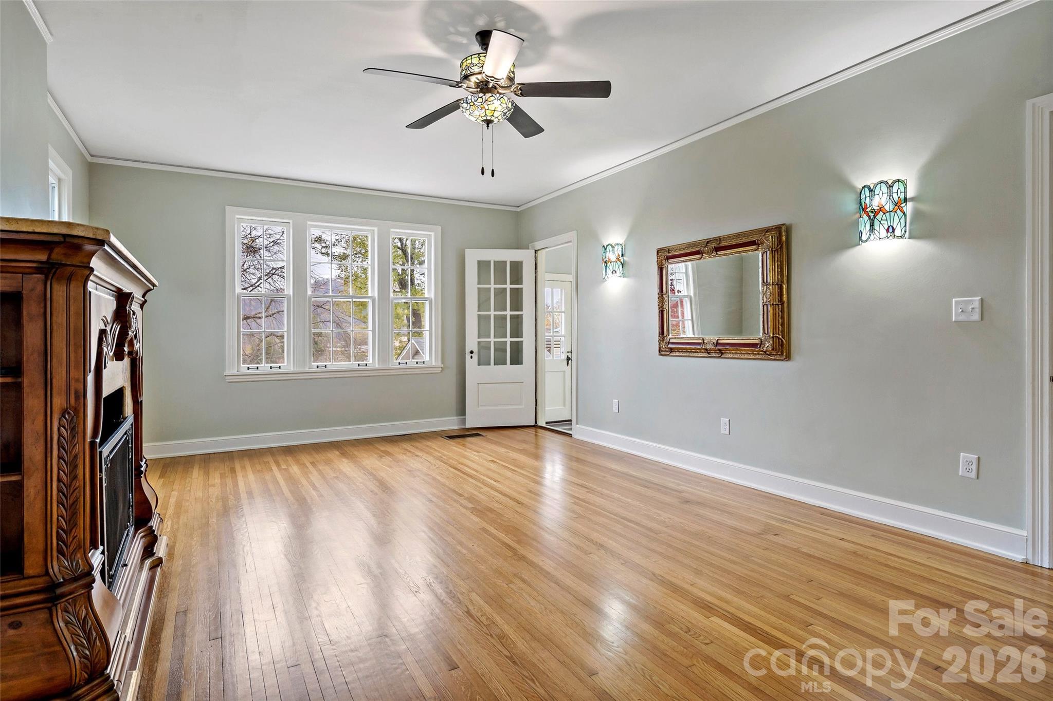 141 N Madison Street Property Photo 7