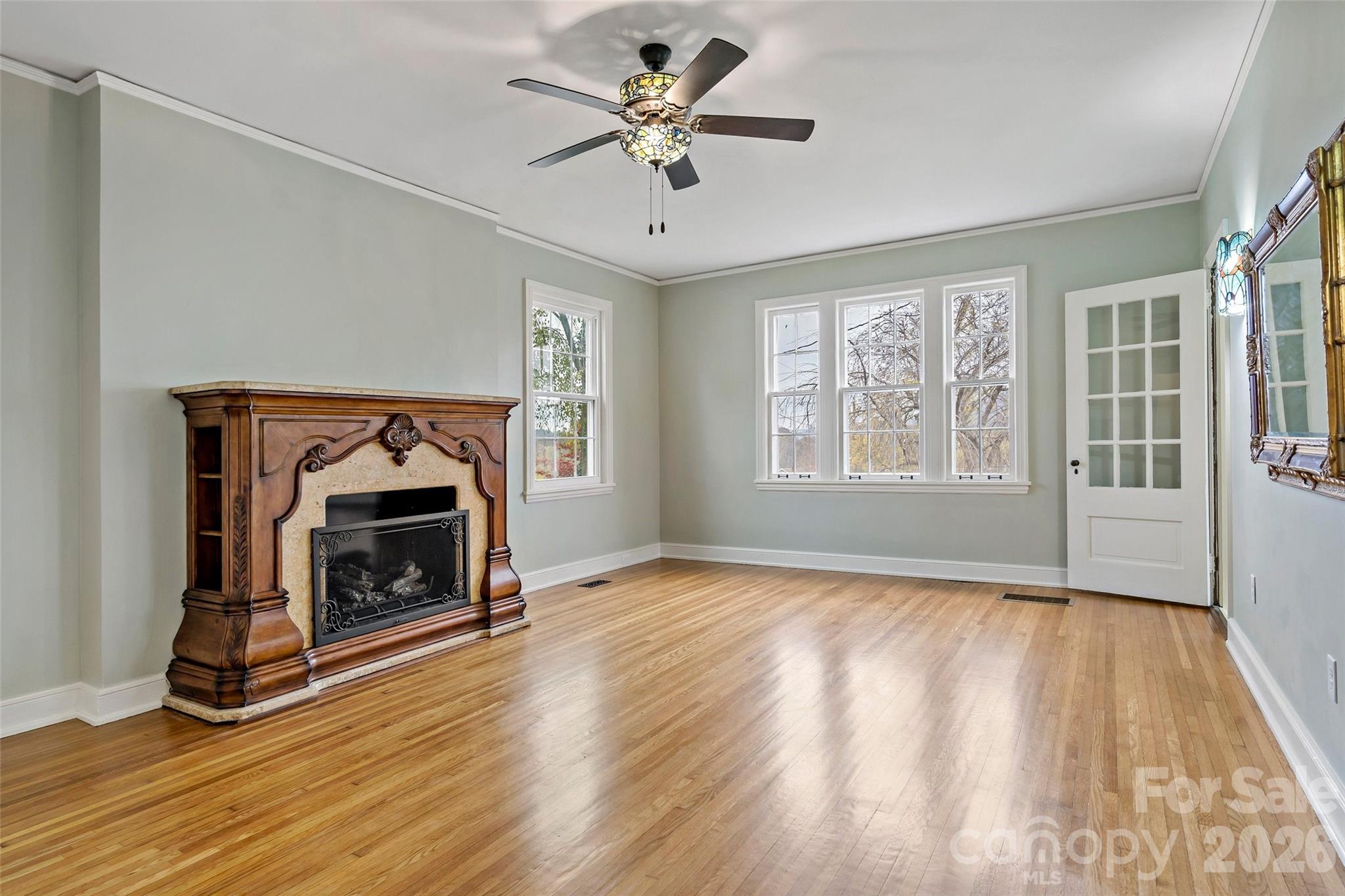 141 N Madison Street Property Photo 8