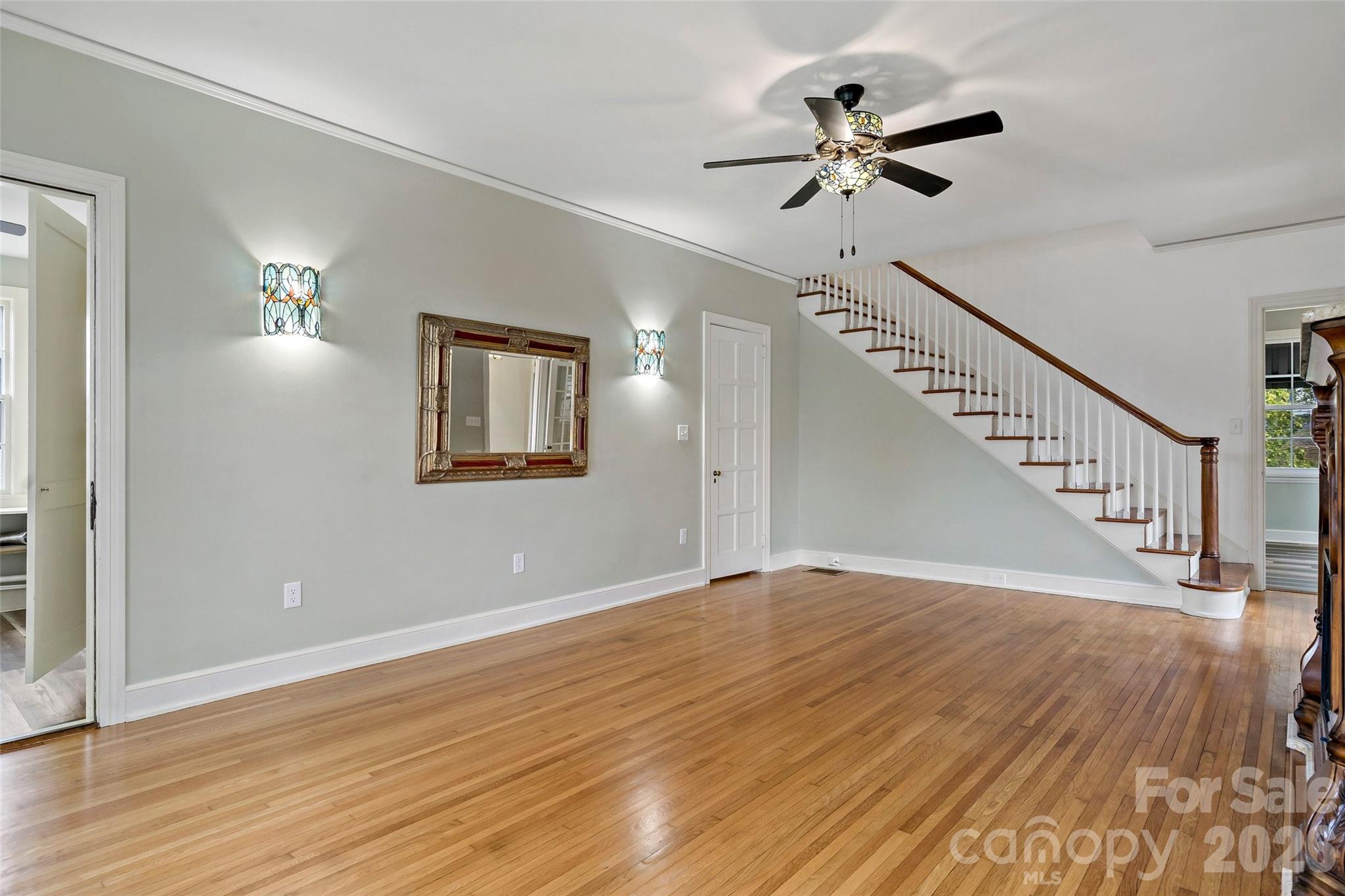 141 N Madison Street Property Photo 10