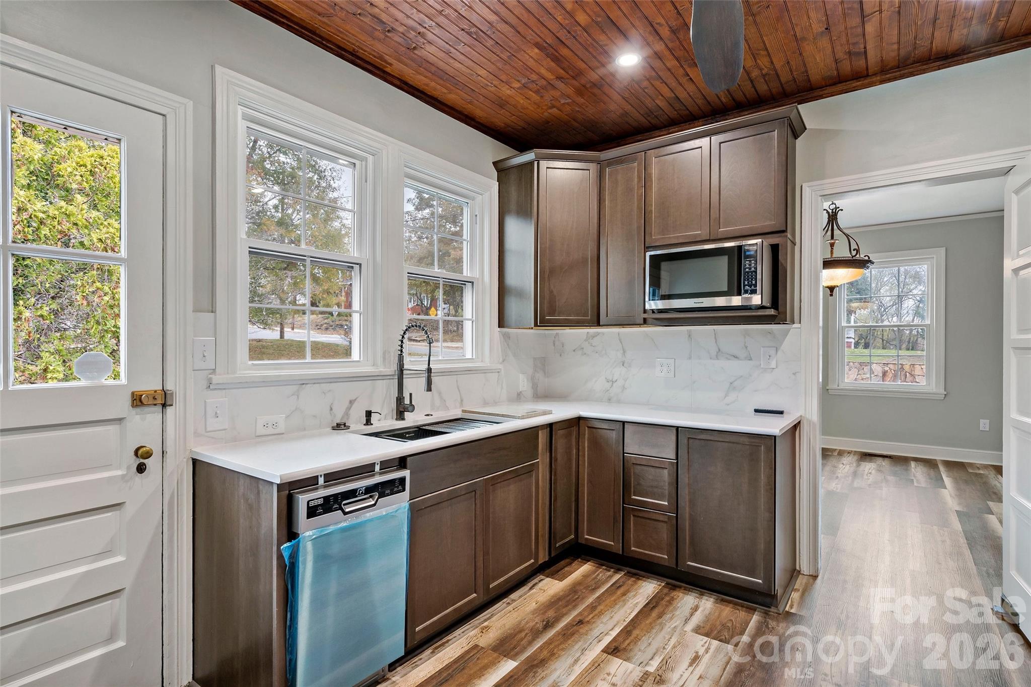141 N Madison Street Property Photo 15