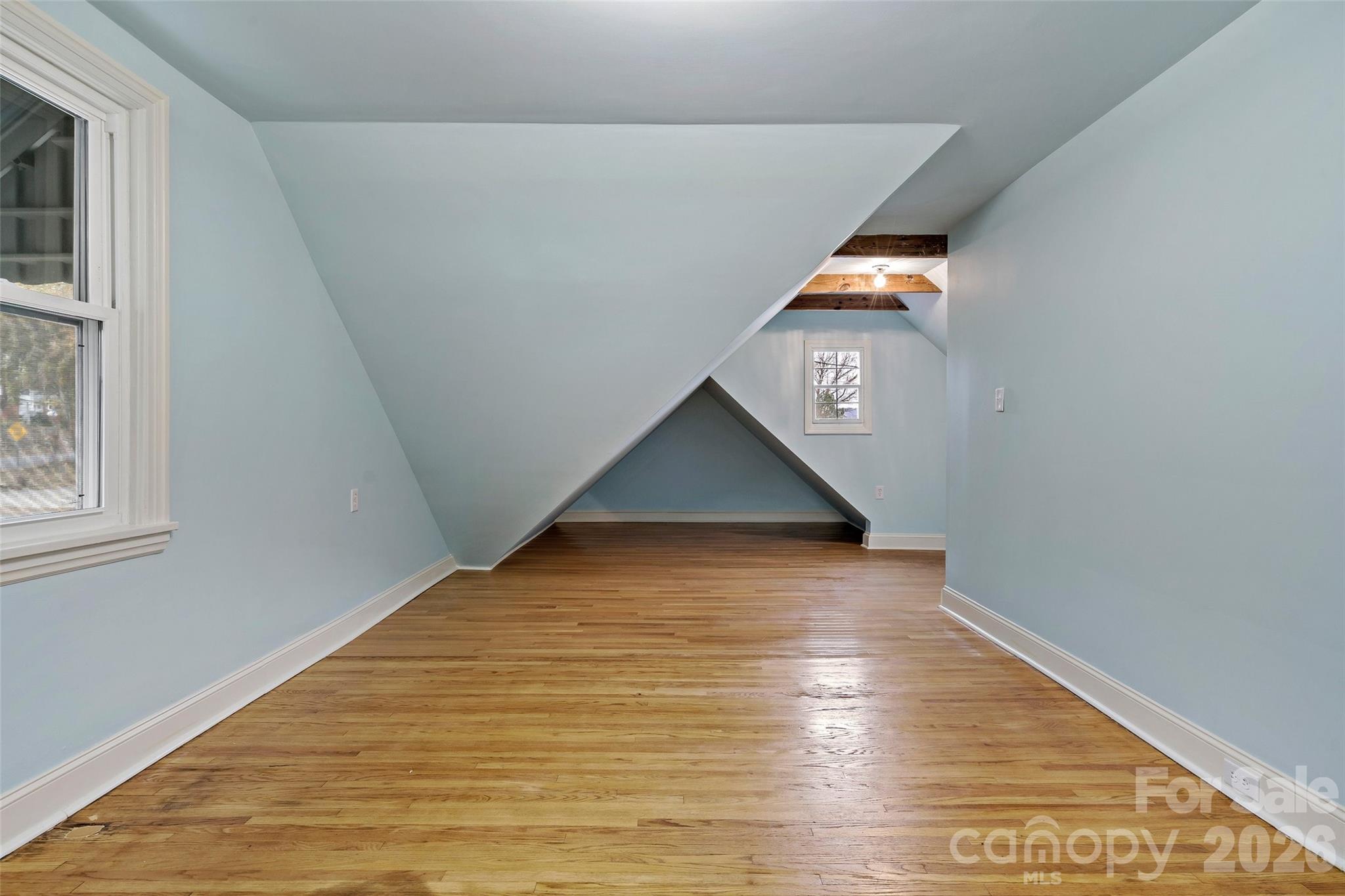 141 N Madison Street Property Photo 28