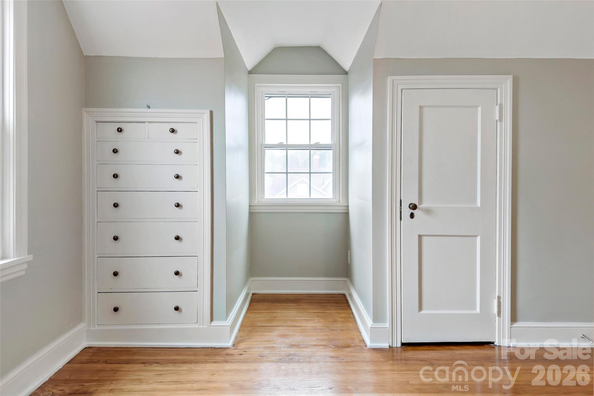 141 N Madison Street Property Photo 34