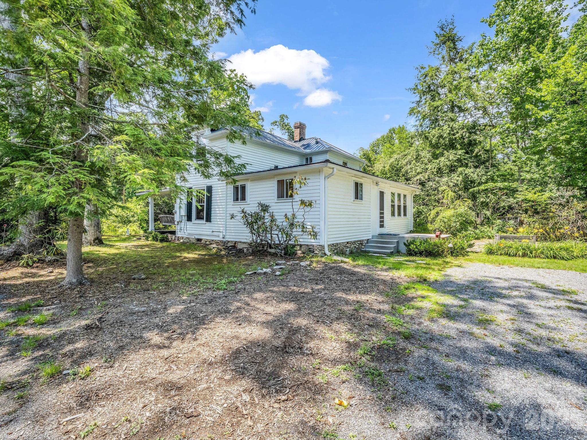 808 Montreat Road Property Photo 8