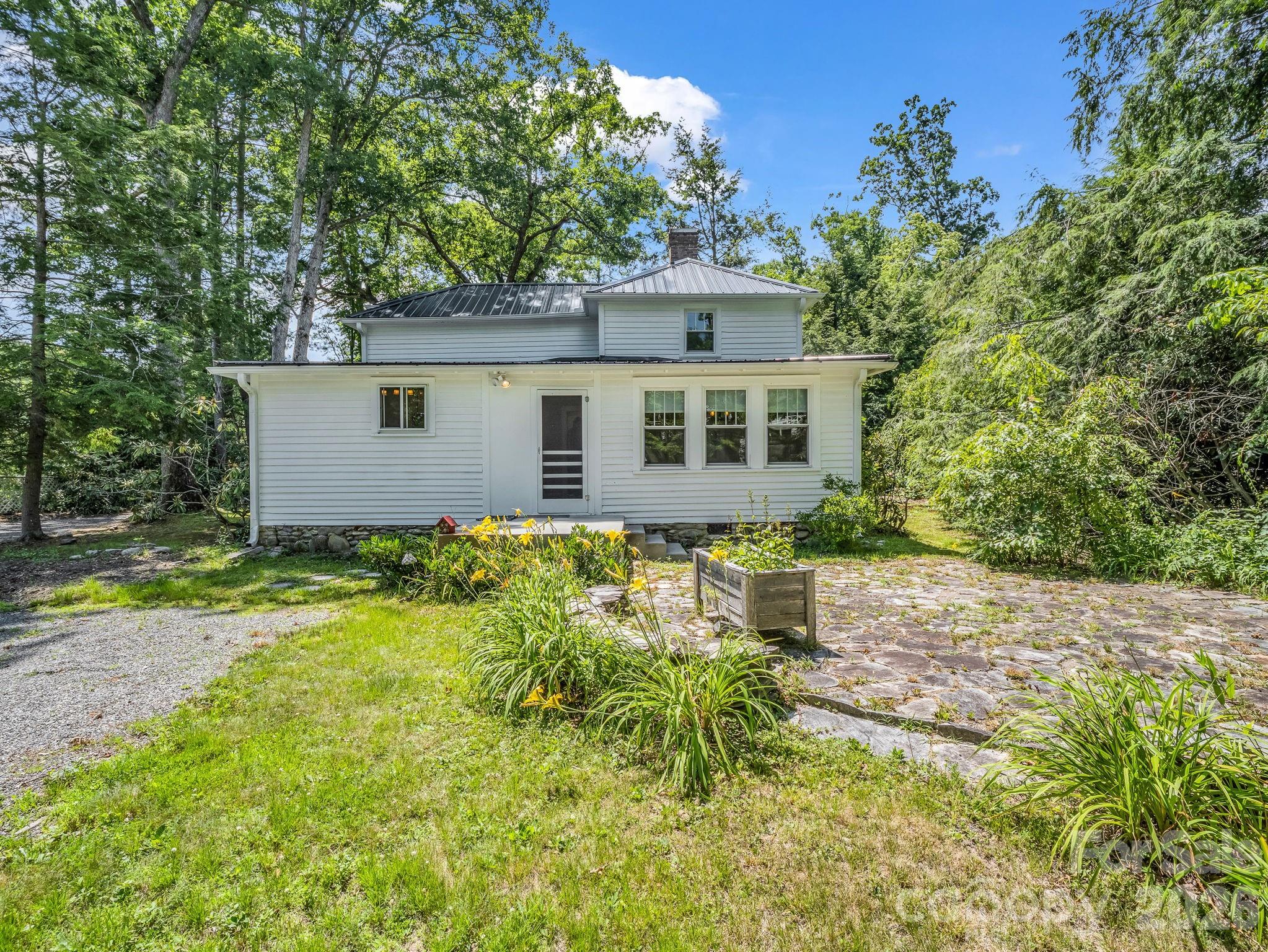808 Montreat Road Property Photo 10