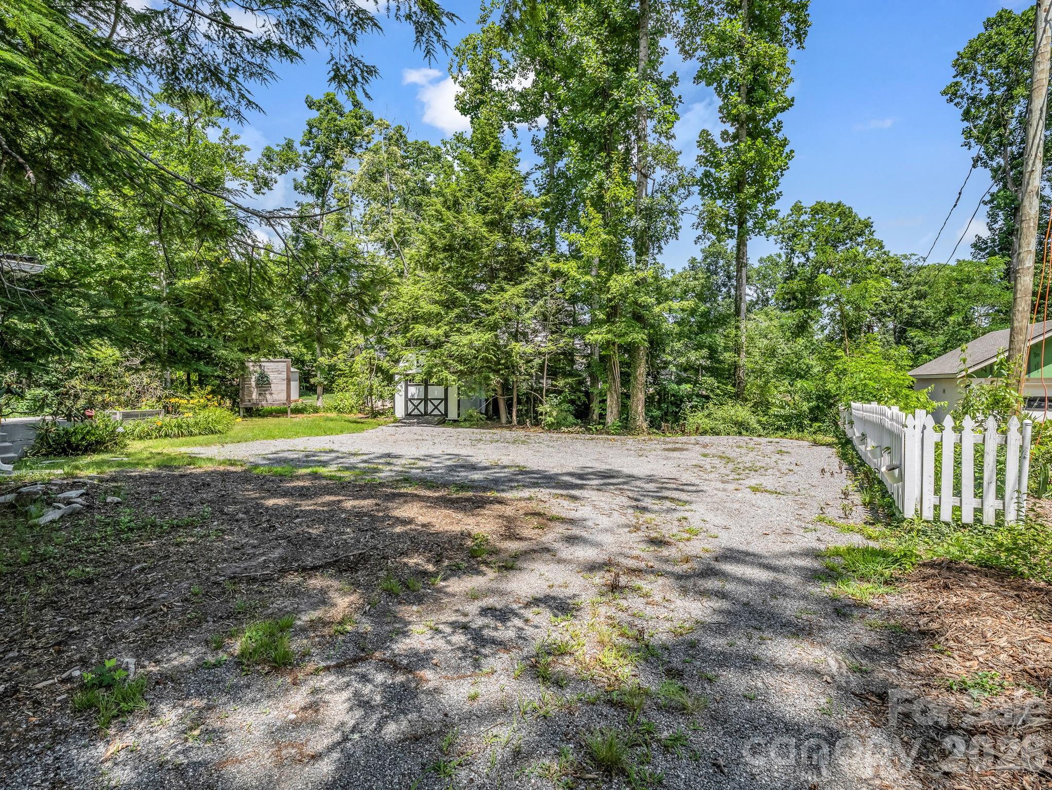 808 Montreat Road Property Photo 15