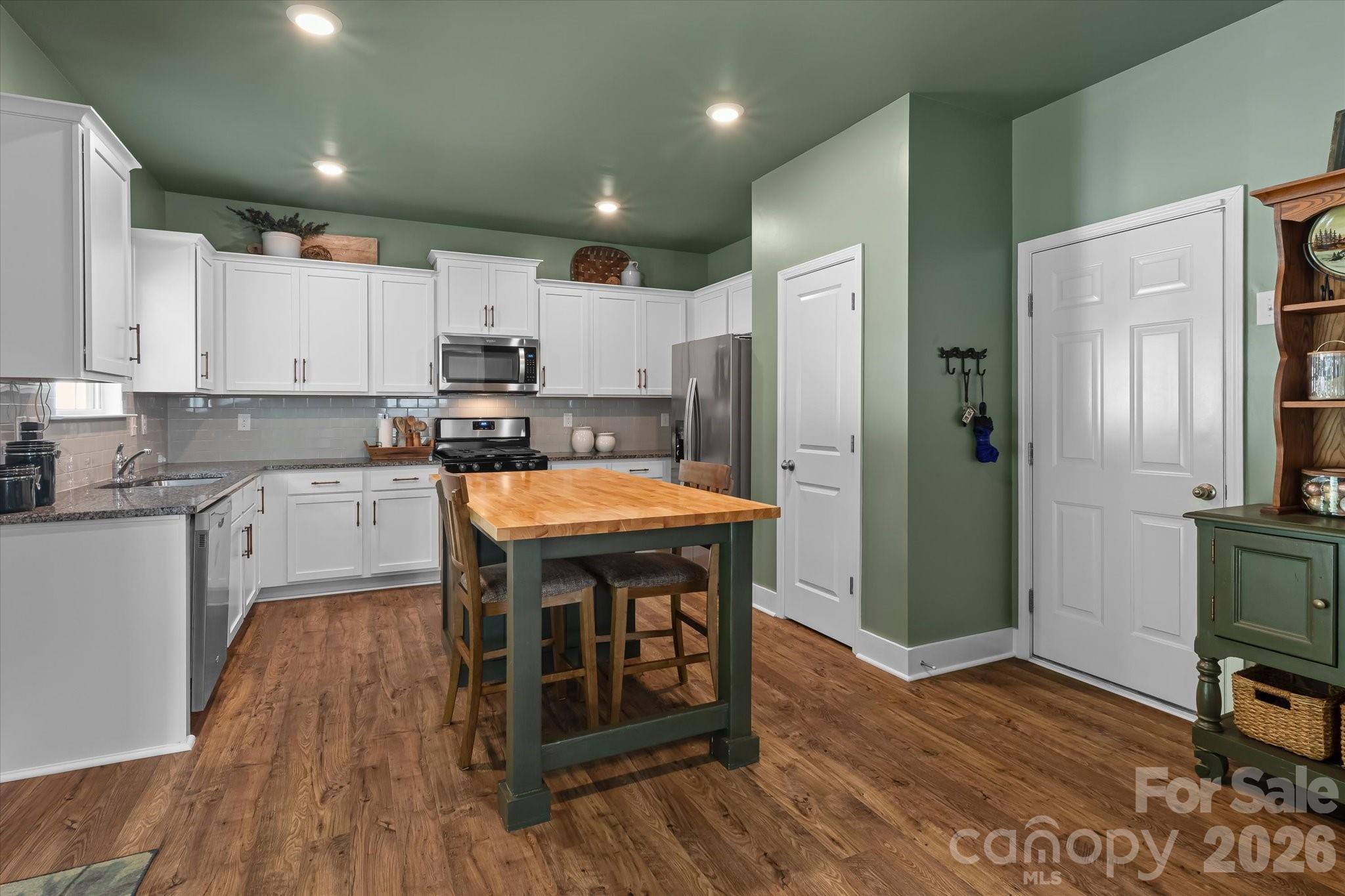 174 Cherry Birch Street Property Photo 9