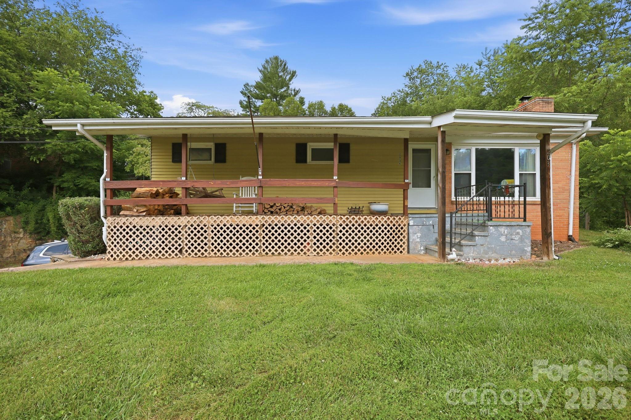 2034 Pisgah Drive Property Photo 1