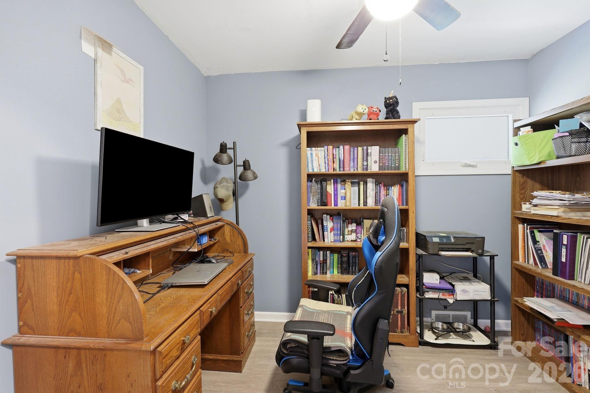 2034 Pisgah Drive Property Photo 7