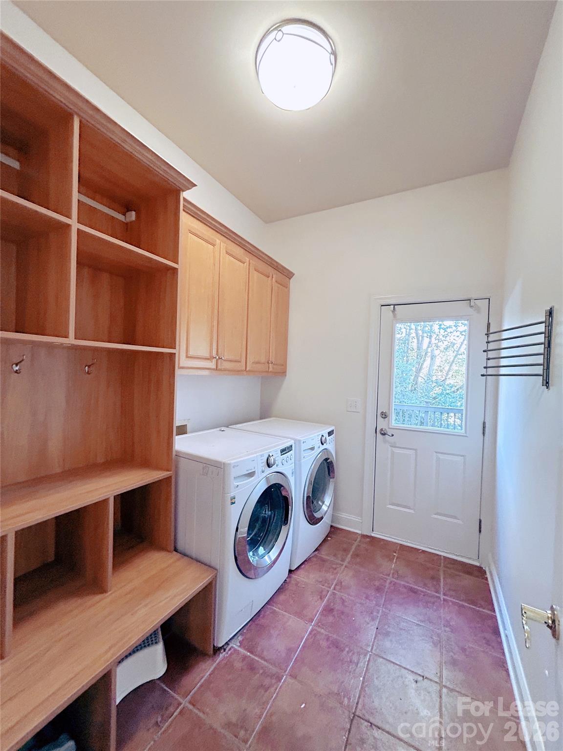 7615 Quail Park Drive Property Photo 2
