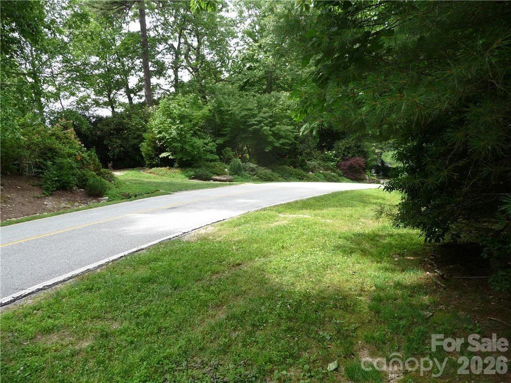 360 Kenmure Drive 4 Property Photo 6