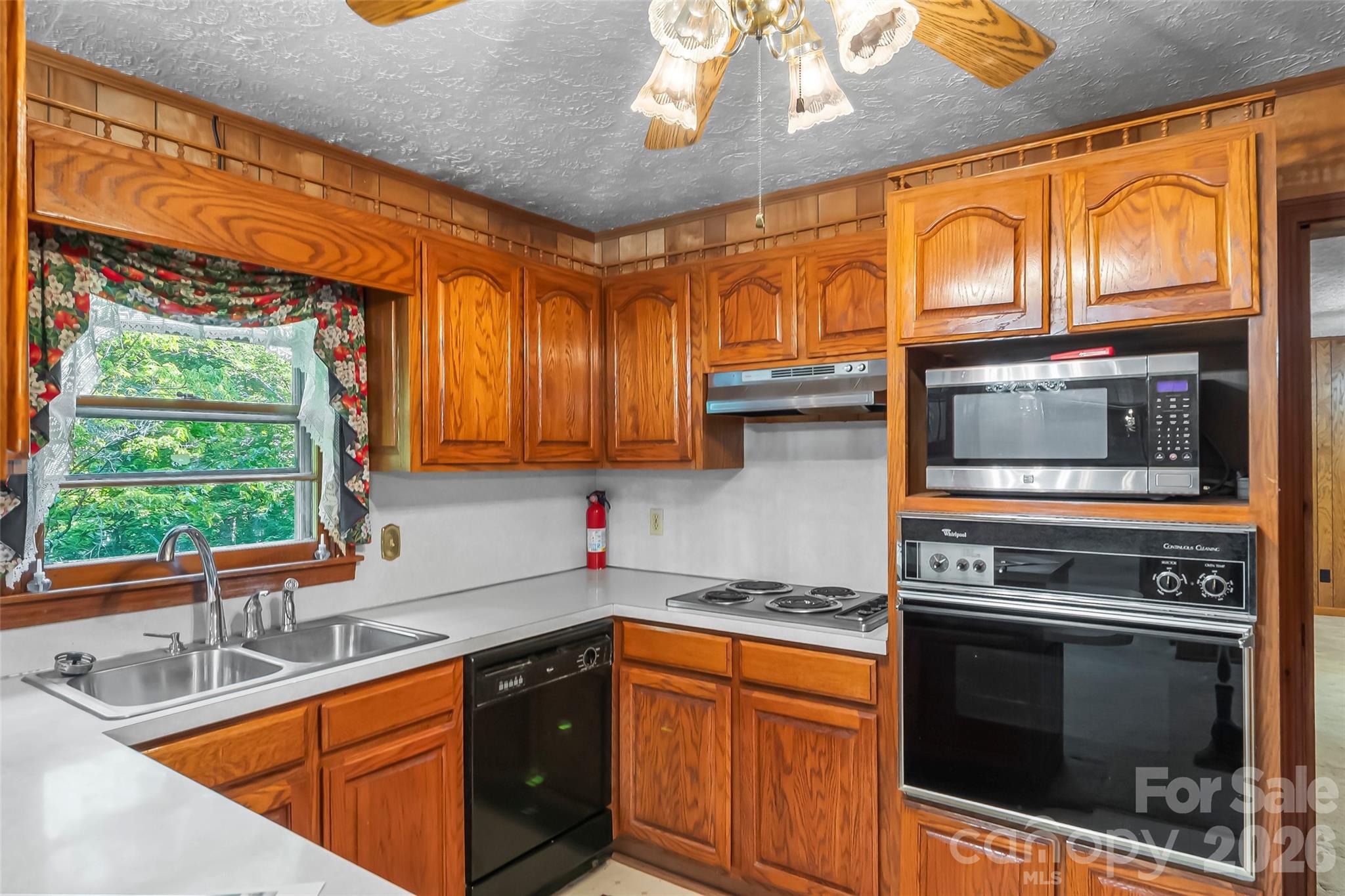 215 N Fork River Road Property Photo 11