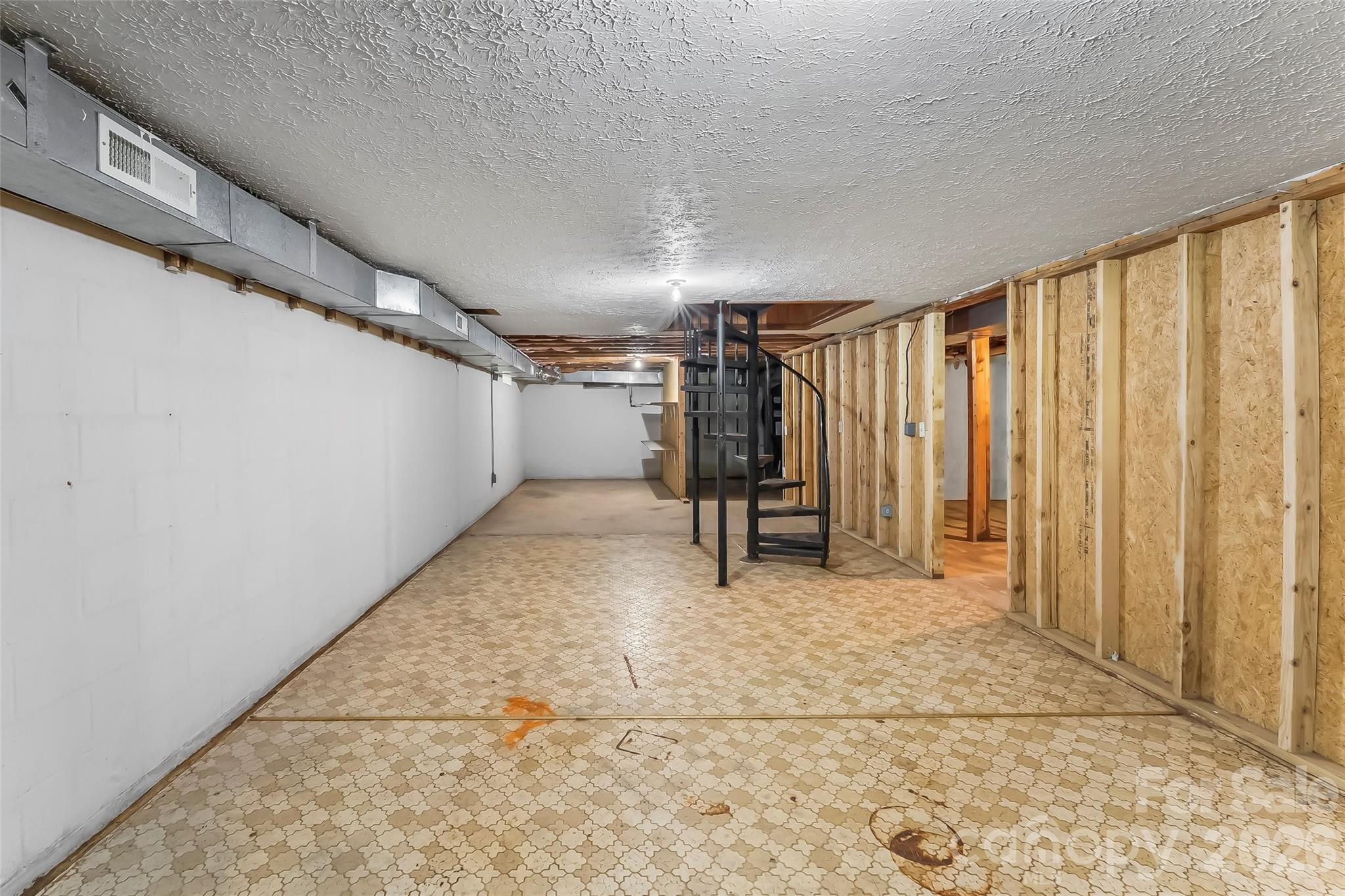 215 N Fork River Road Property Photo 27