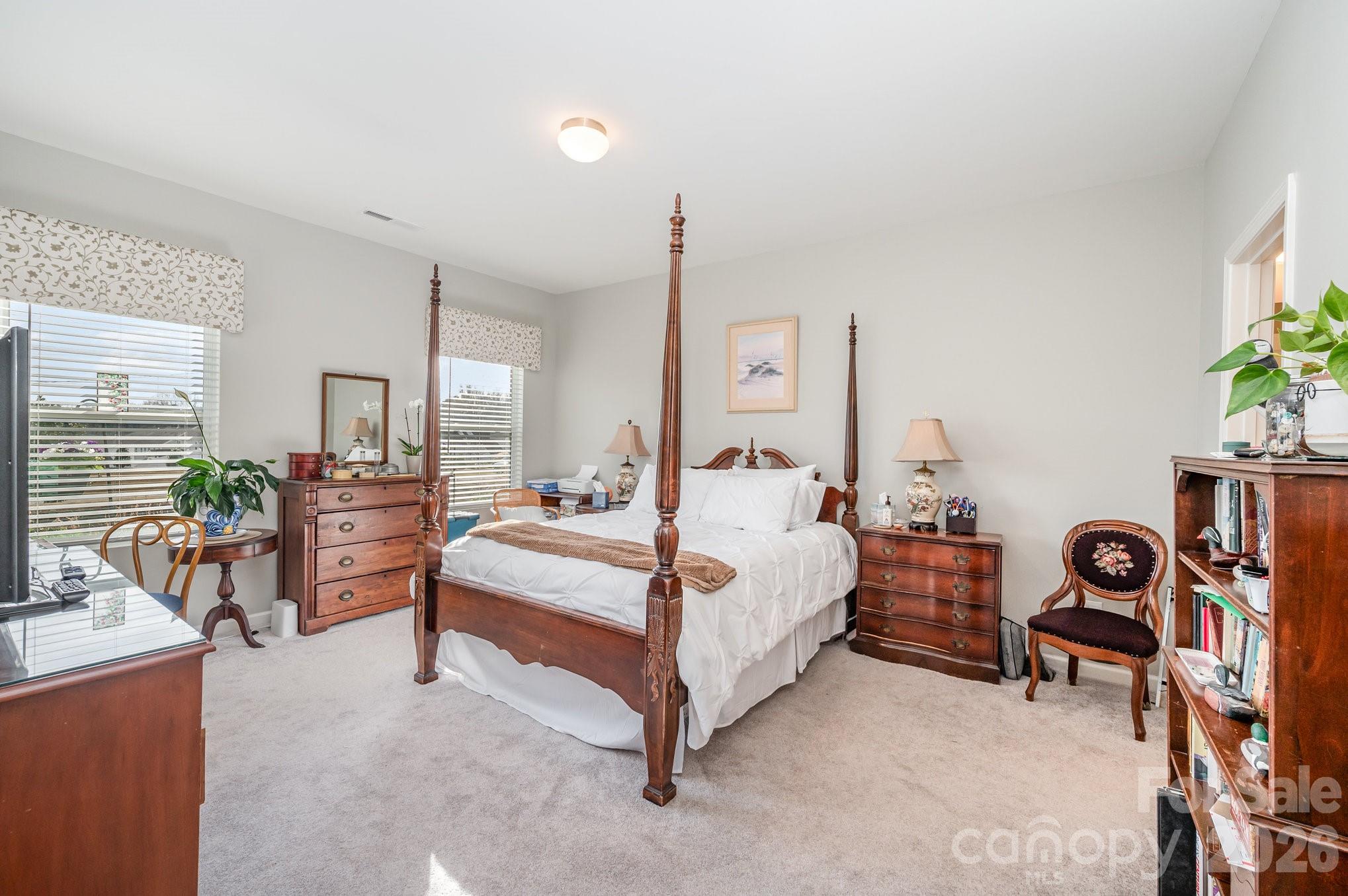 104 Blackstone Court Property Photo 6