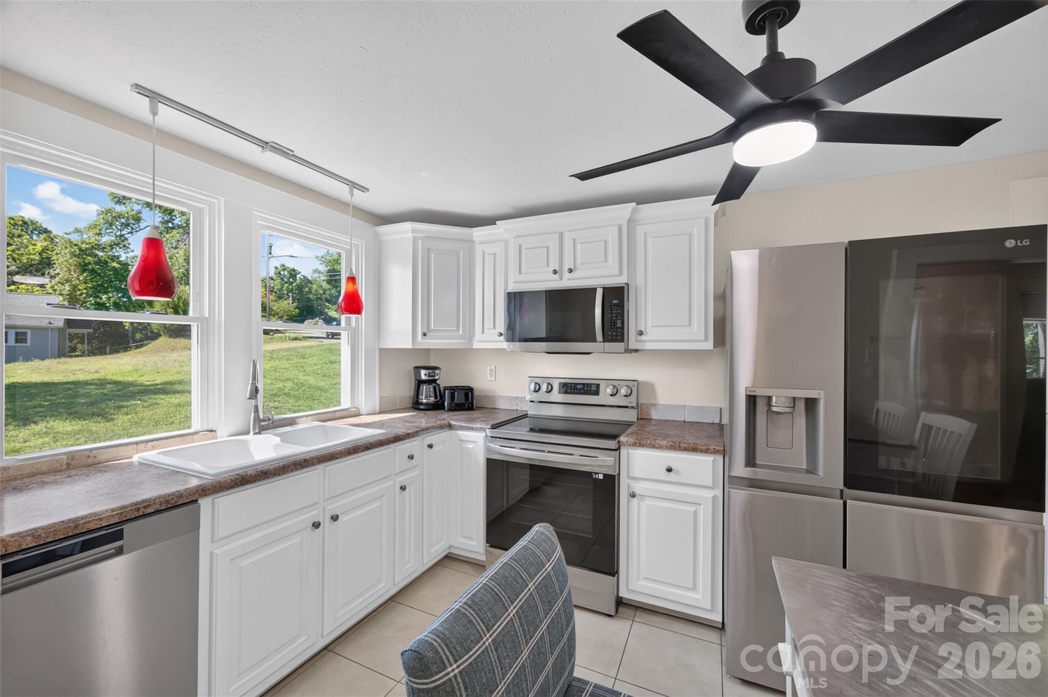 106 Lake Drive Property Photo 16