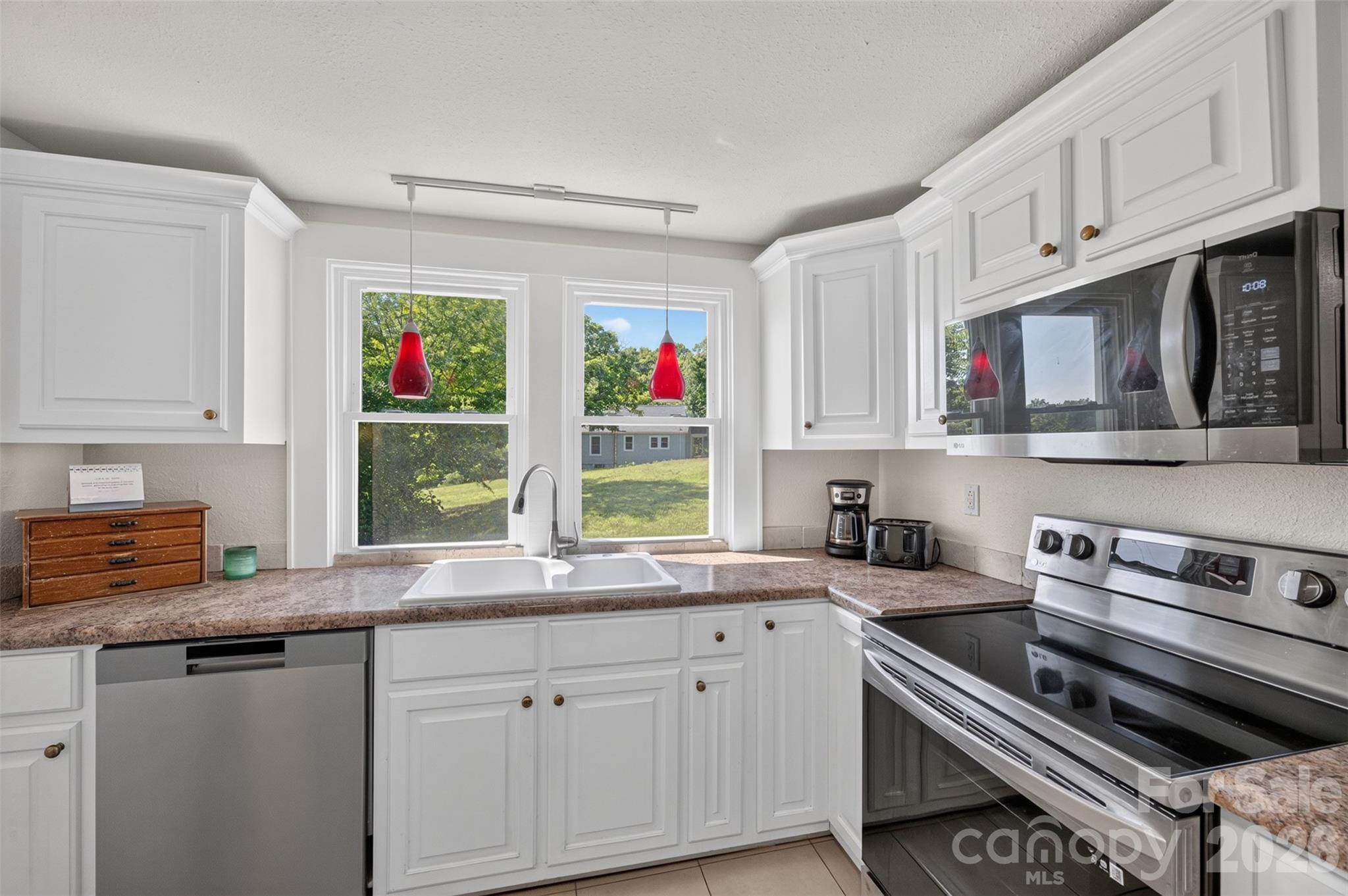 106 Lake Drive Property Photo 17