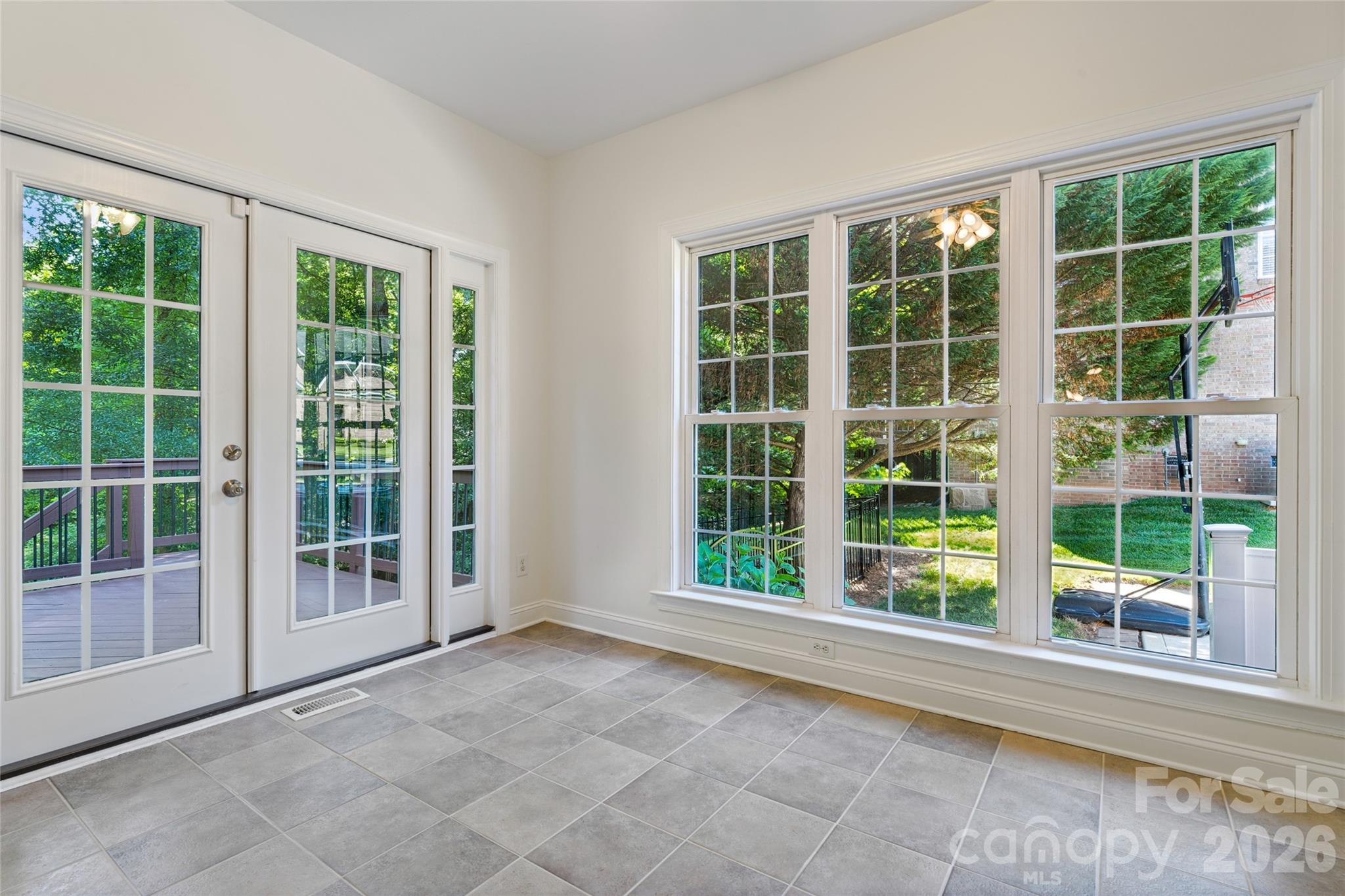 9727 Devonshire Drive Property Photo 22
