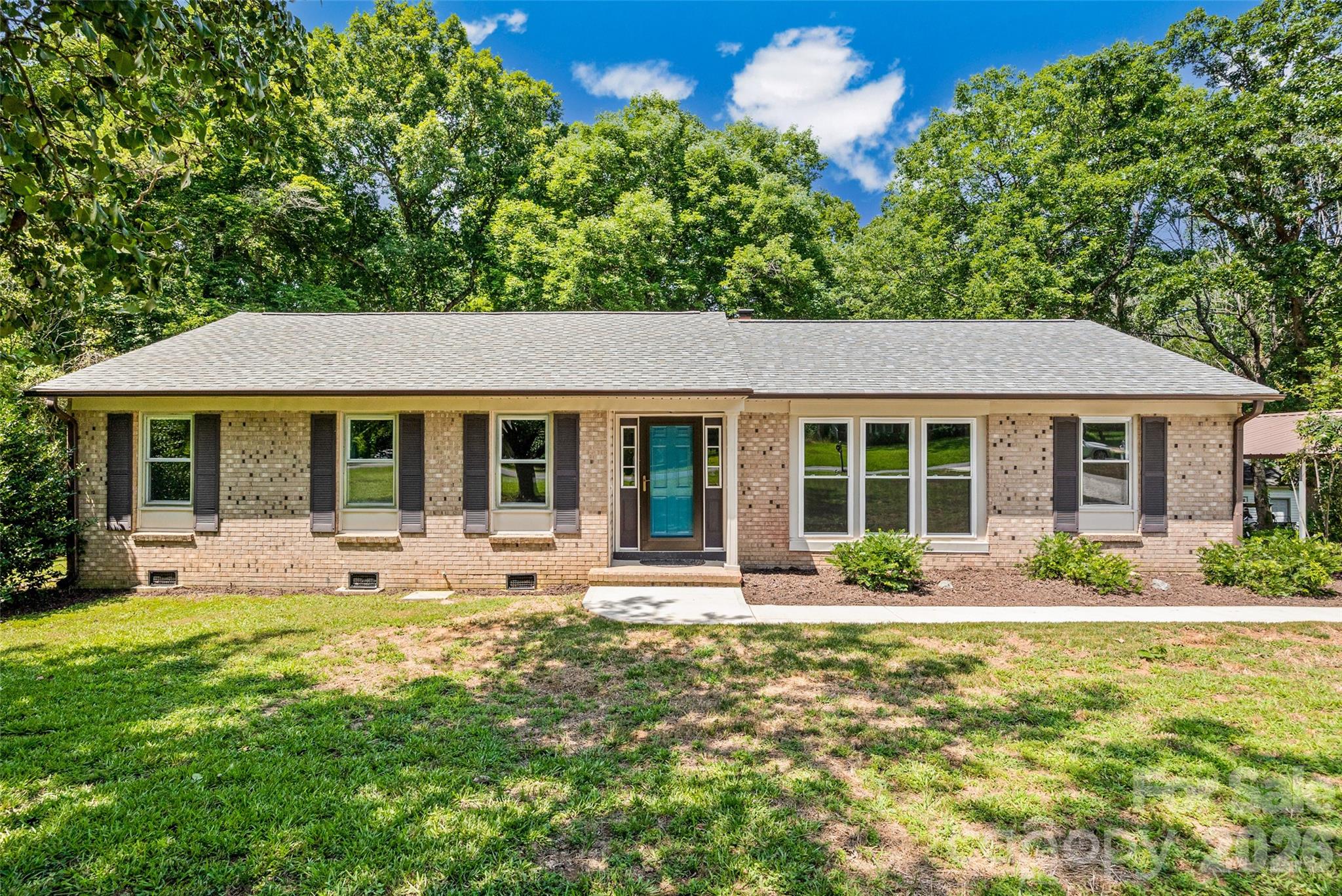 3355 Kingsfield Road Property Photo 1