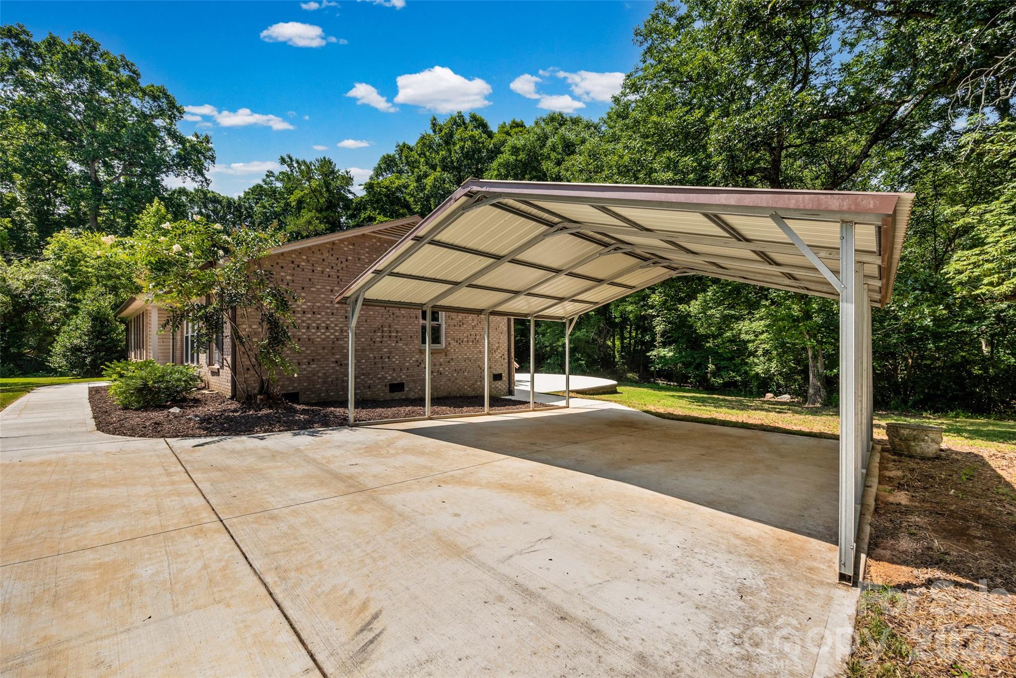 3355 Kingsfield Road Property Photo 42