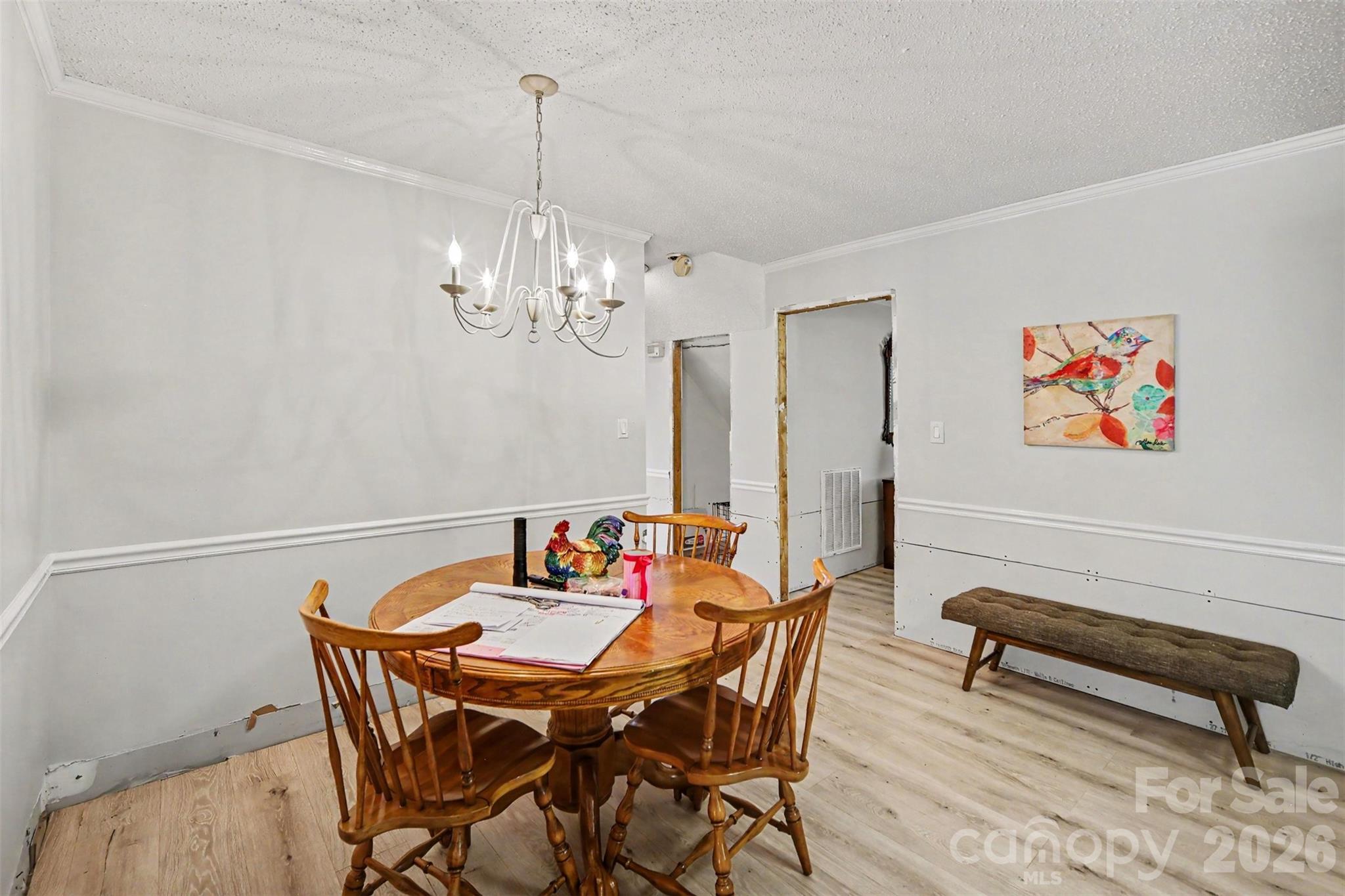 2710 Eva Drive Property Photo 18