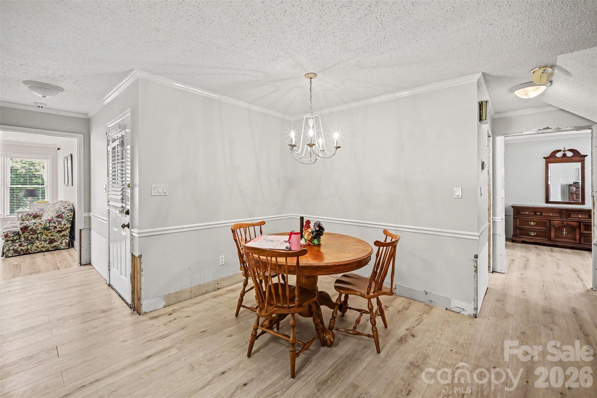 2710 Eva Drive Property Photo 19