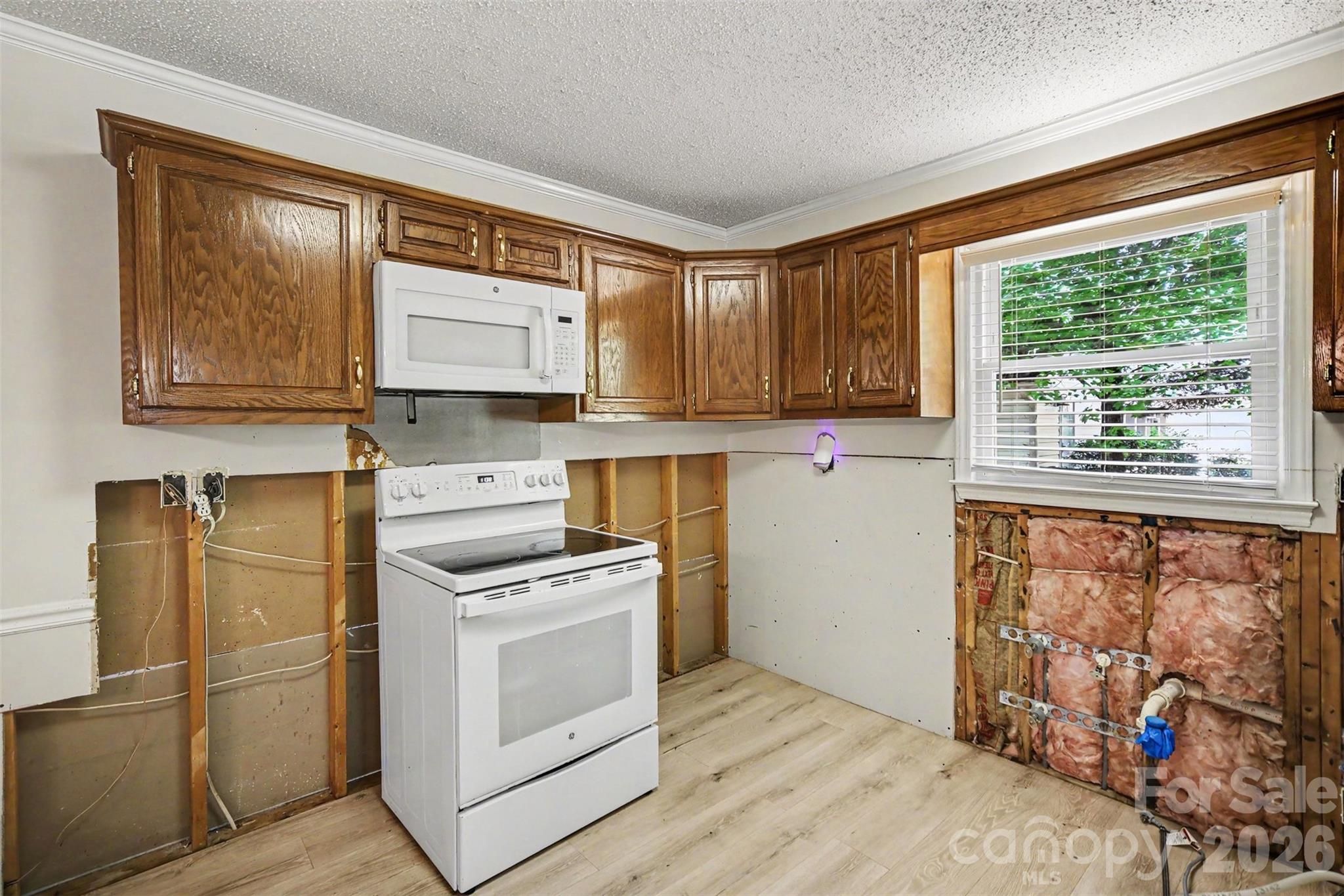 2710 Eva Drive Property Photo 23