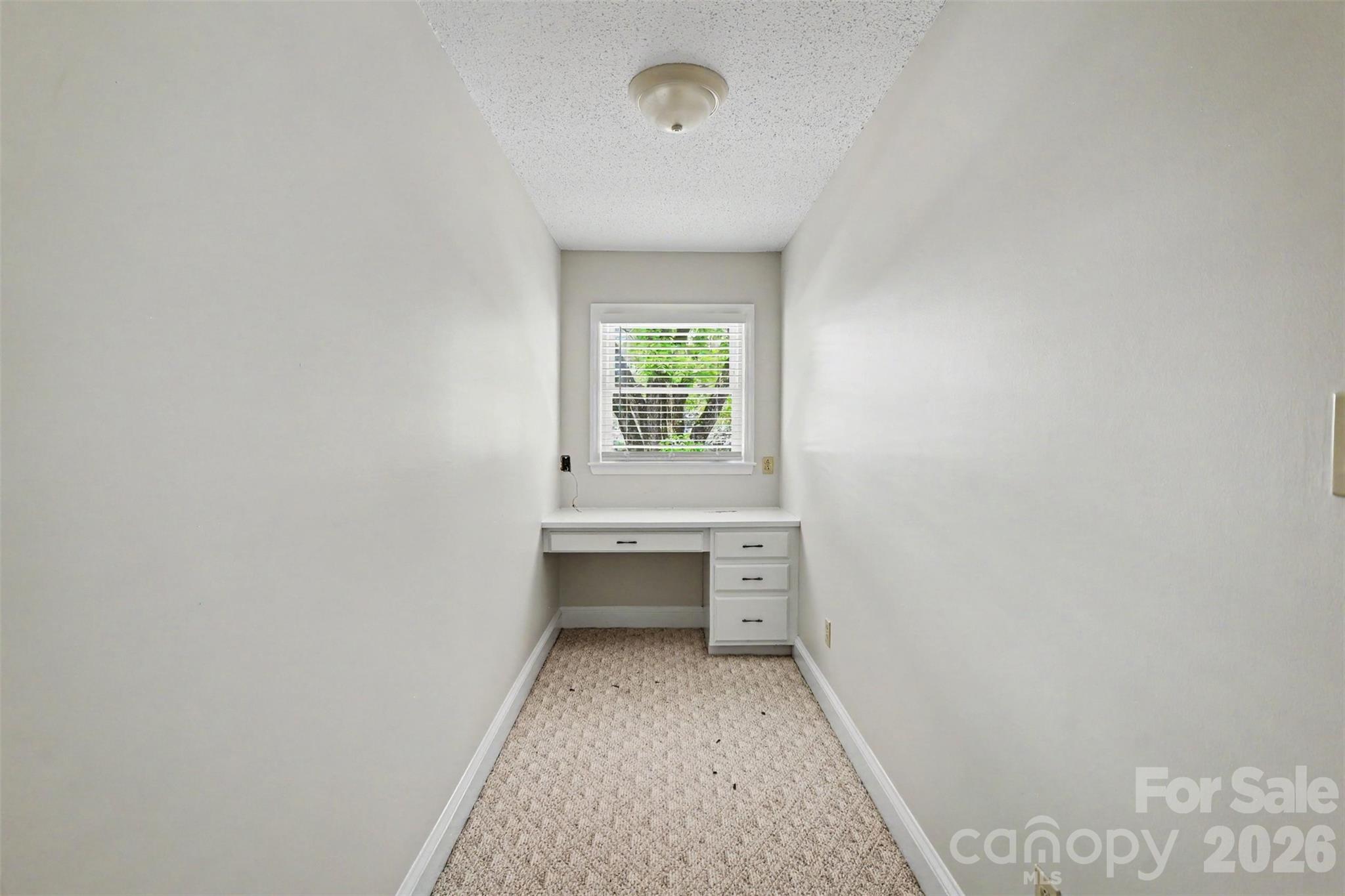 2710 Eva Drive Property Photo 38