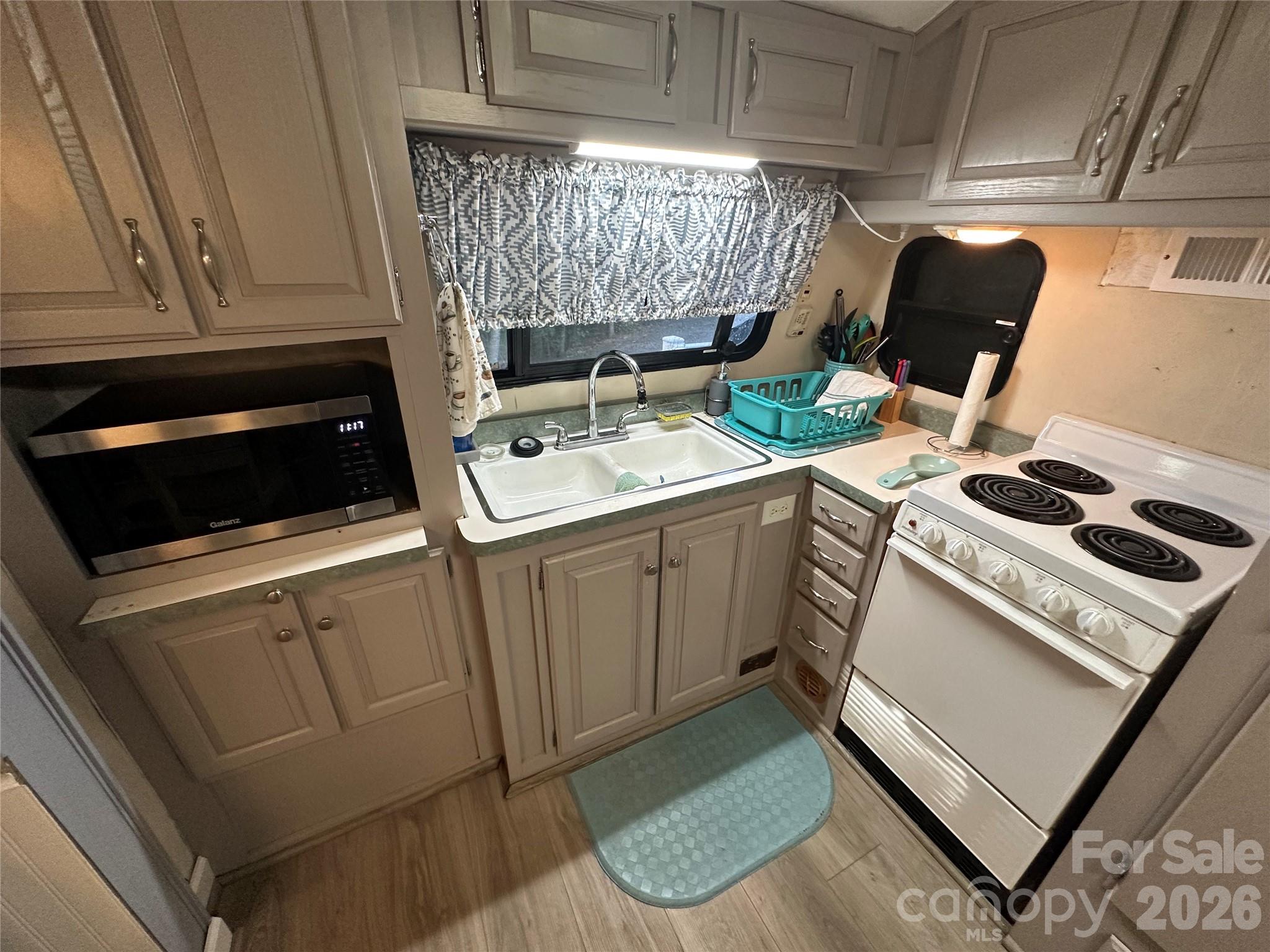 138 Marina Drive Property Photo 12