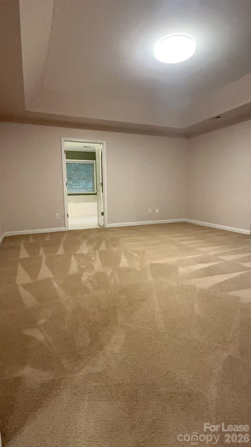 6025 Oakridge Court Property Photo 23