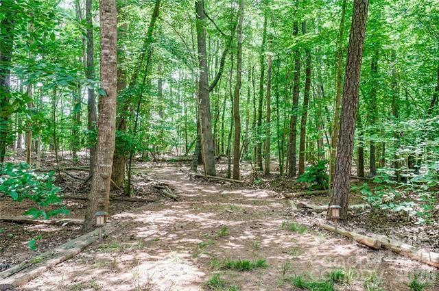 6025 Oakridge Court Property Photo 41
