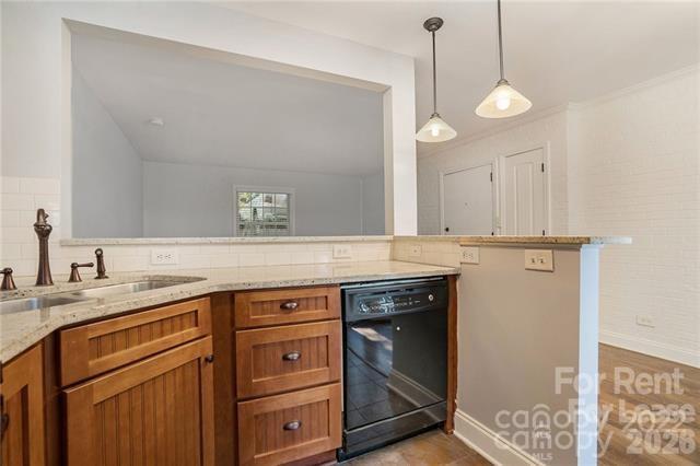 4917 Park Road B Property Photo 3