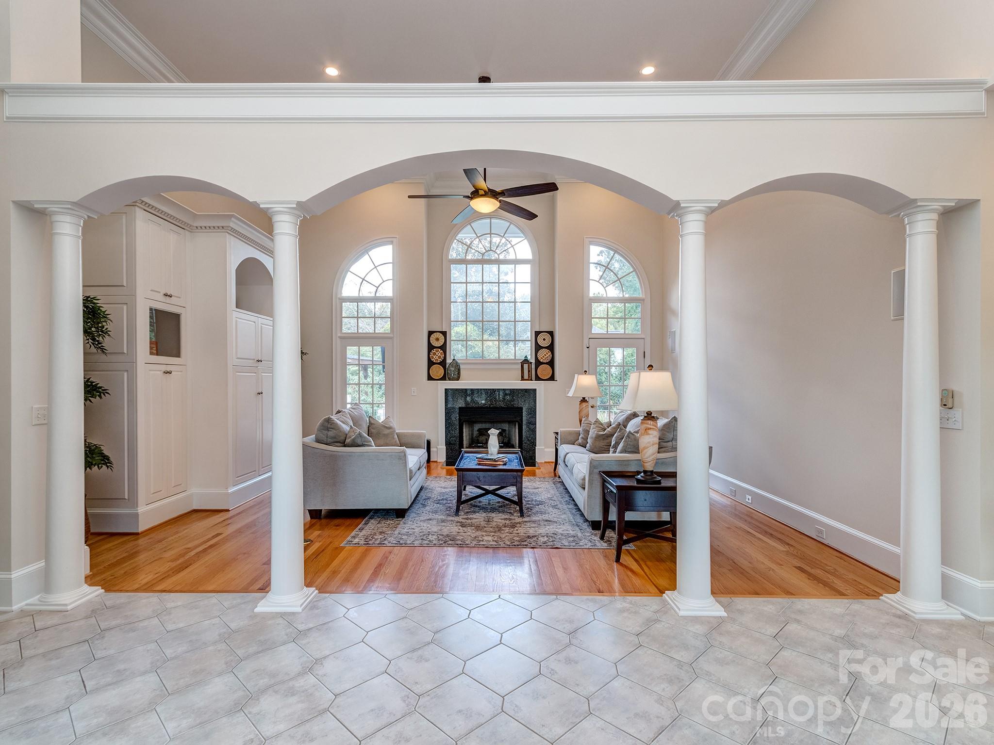 1733 White Pond Lane Property Photo 7