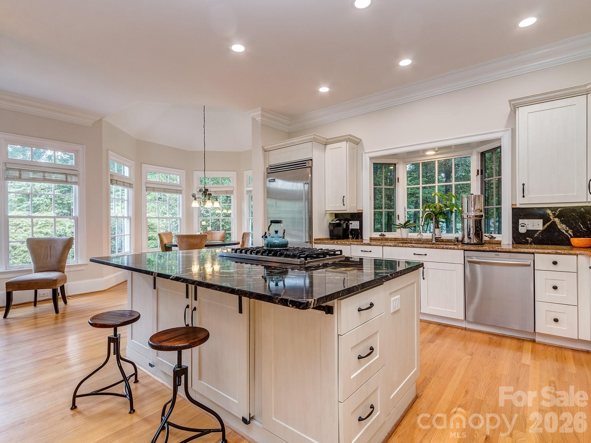1733 White Pond Lane Property Photo 13