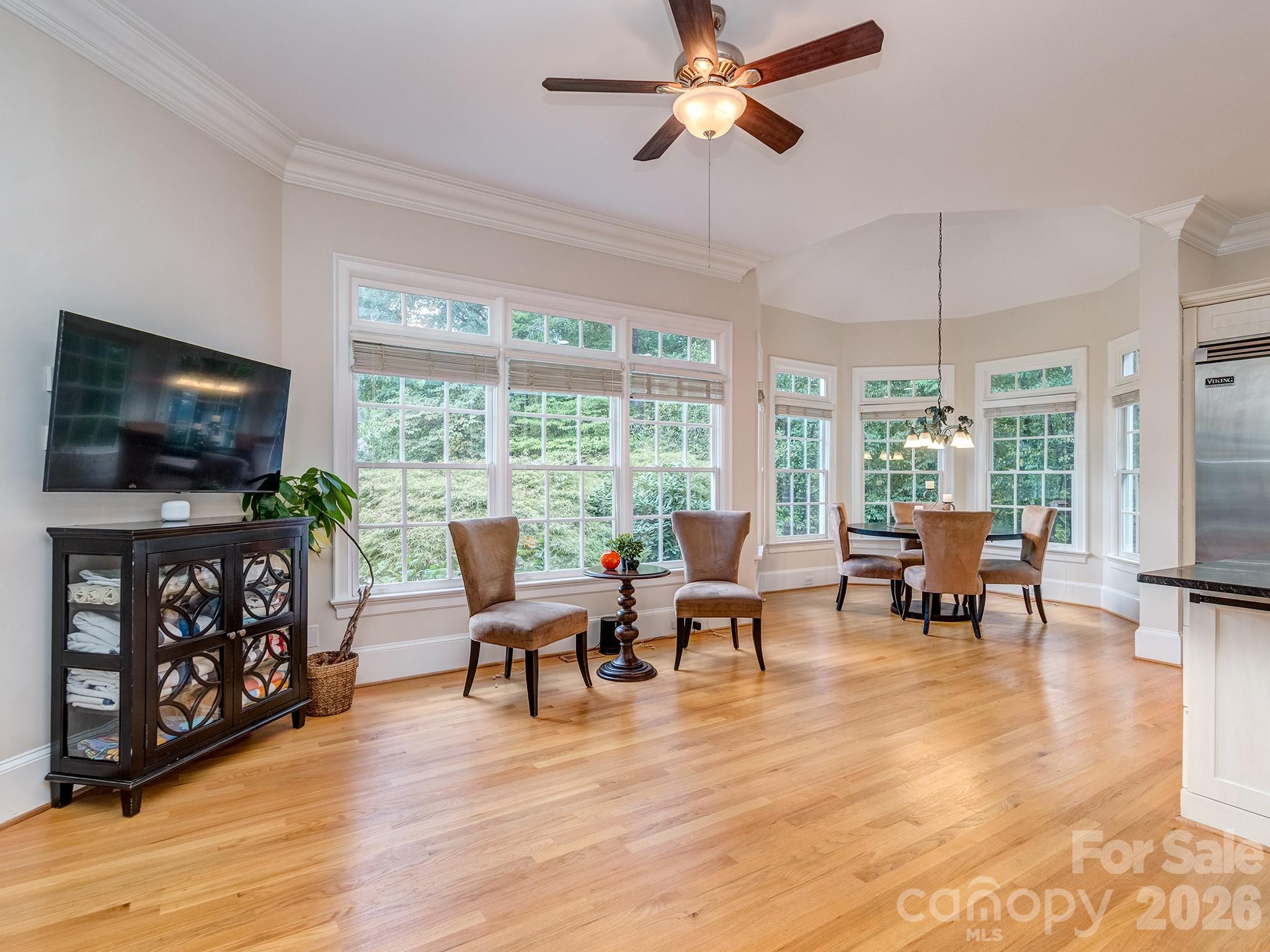 1733 White Pond Lane Property Photo 15